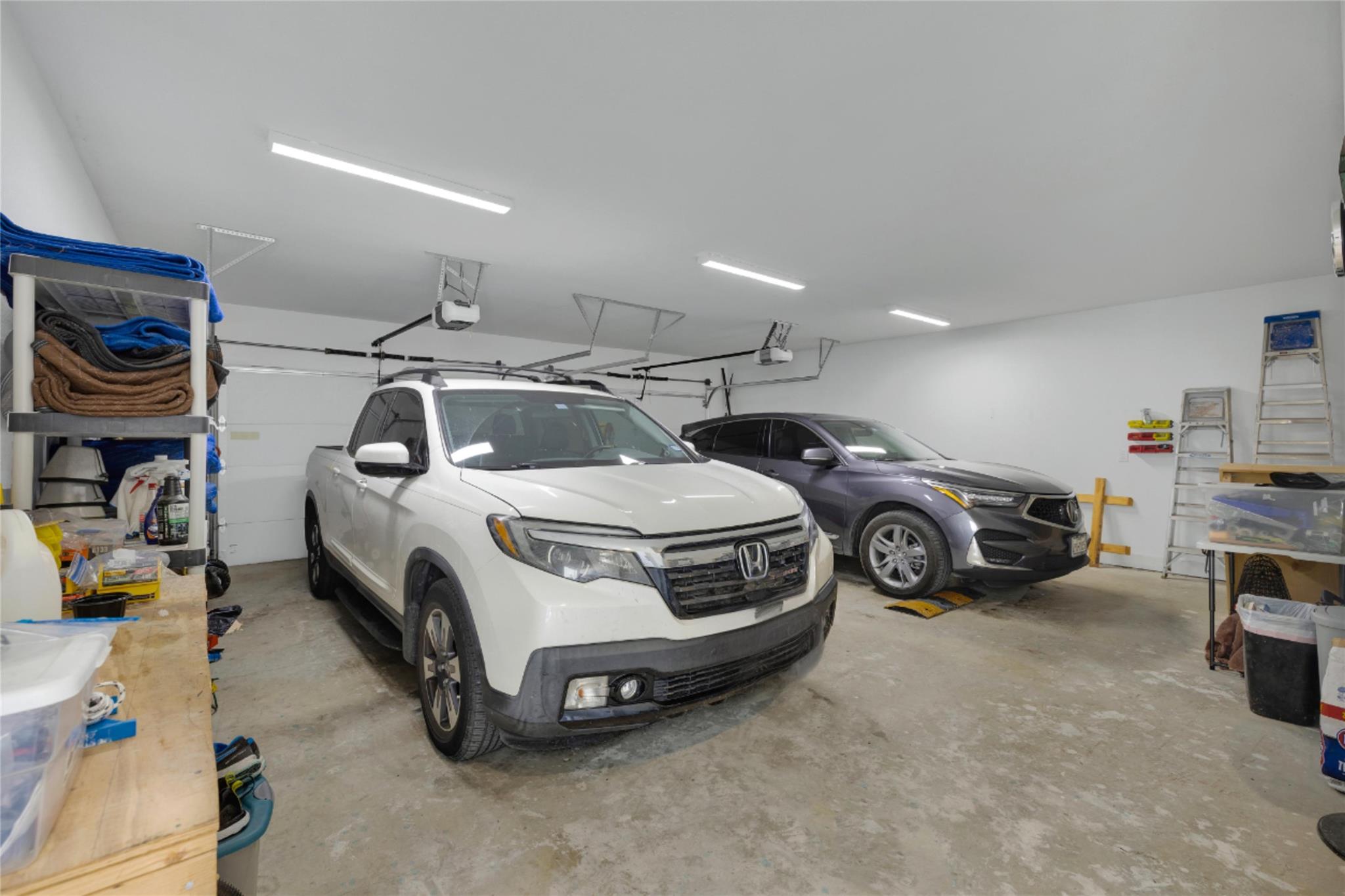 1799 Lakeside Dr W, Canyon Lake, TX 78133