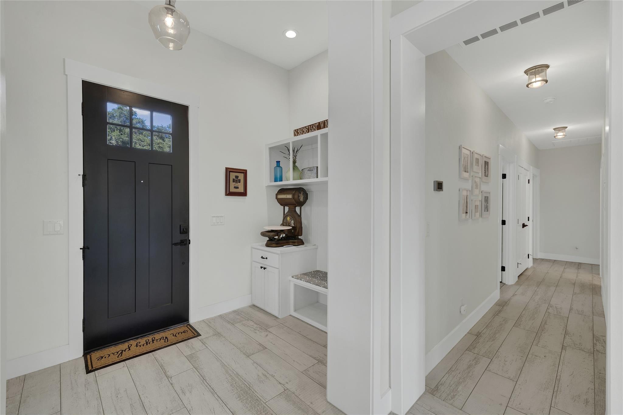 1799 Lakeside Dr W, Canyon Lake, TX 78133