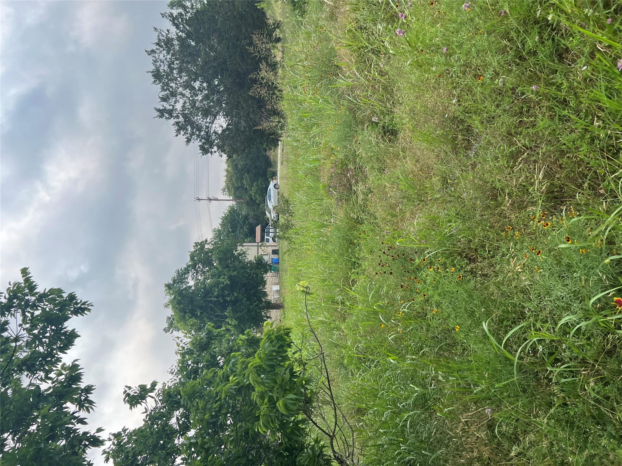 201 Springlake Dr, Dripping Springs, TX 78620