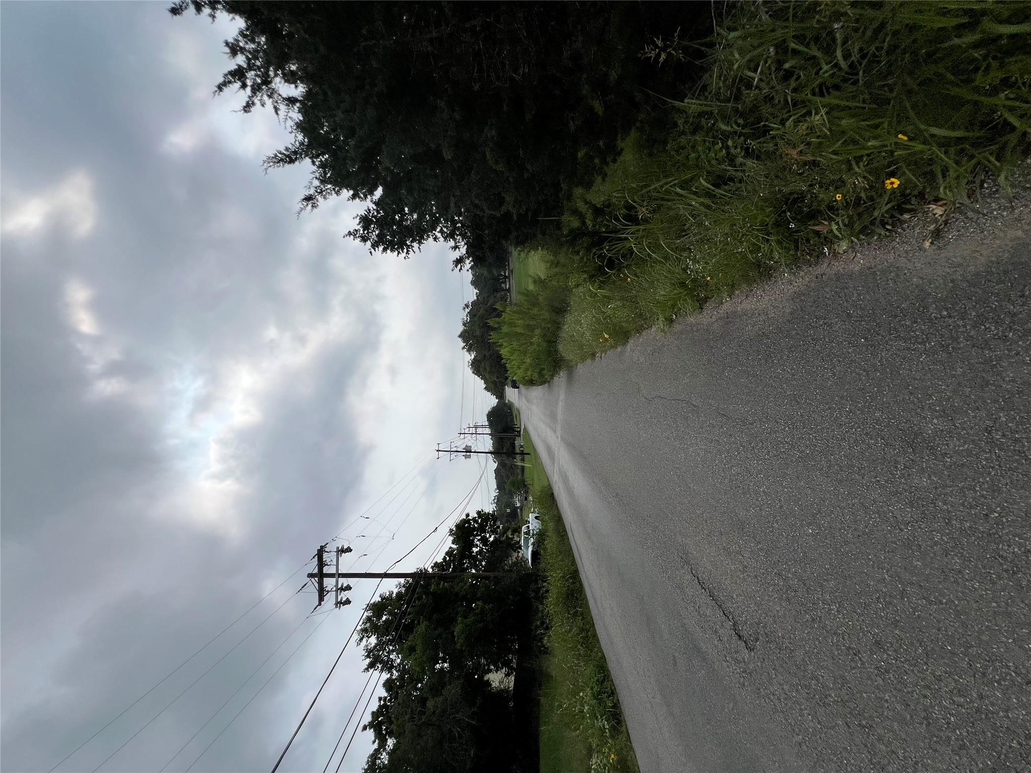 201 Springlake Dr, Dripping Springs, TX 78620