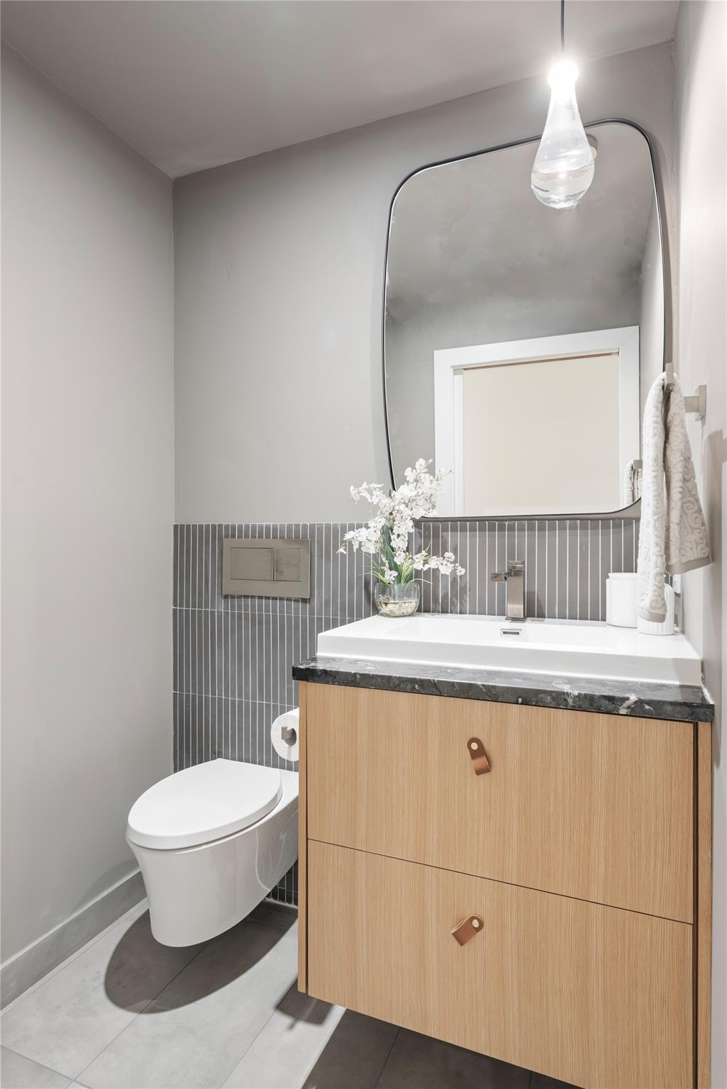 4000 Greystone Dr, Austin, TX 78731