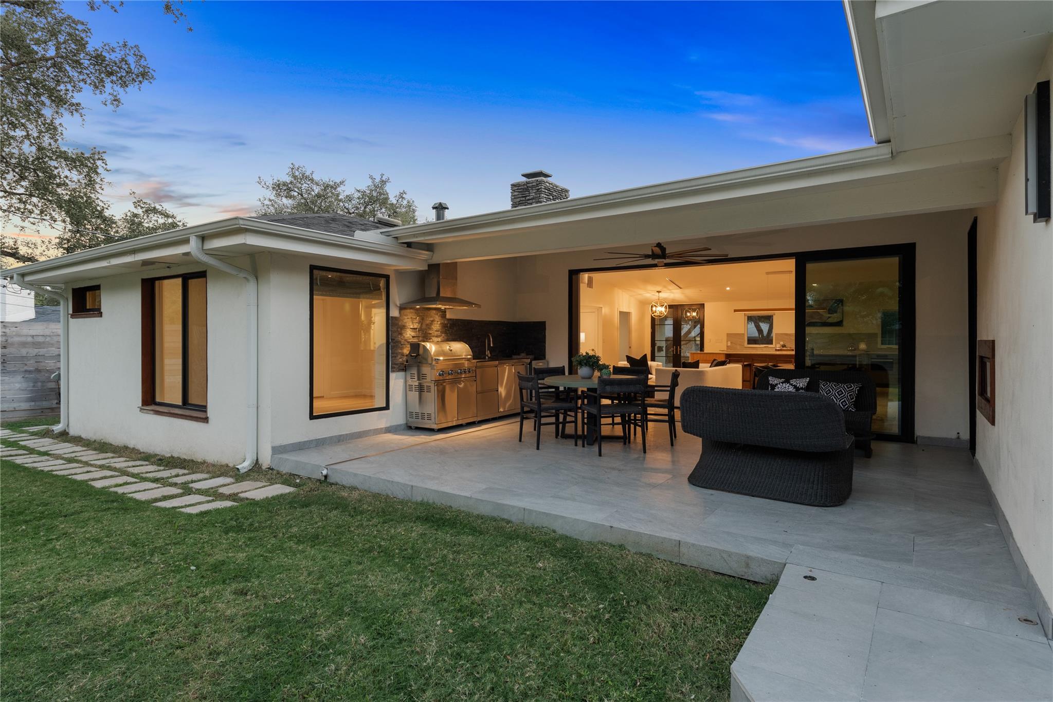 4000 Greystone Dr, Austin, TX 78731