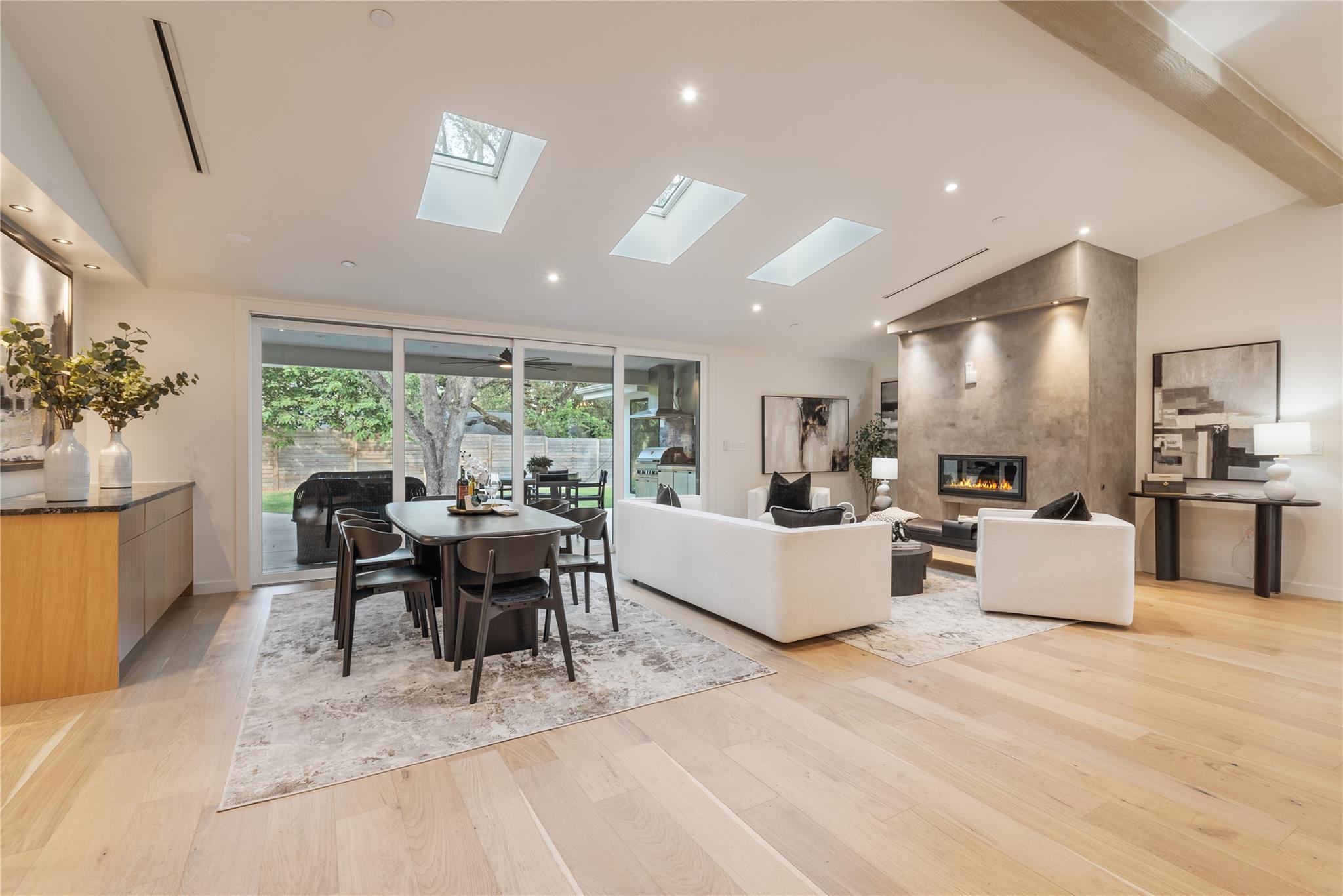 4000 Greystone Dr, Austin, TX 78731