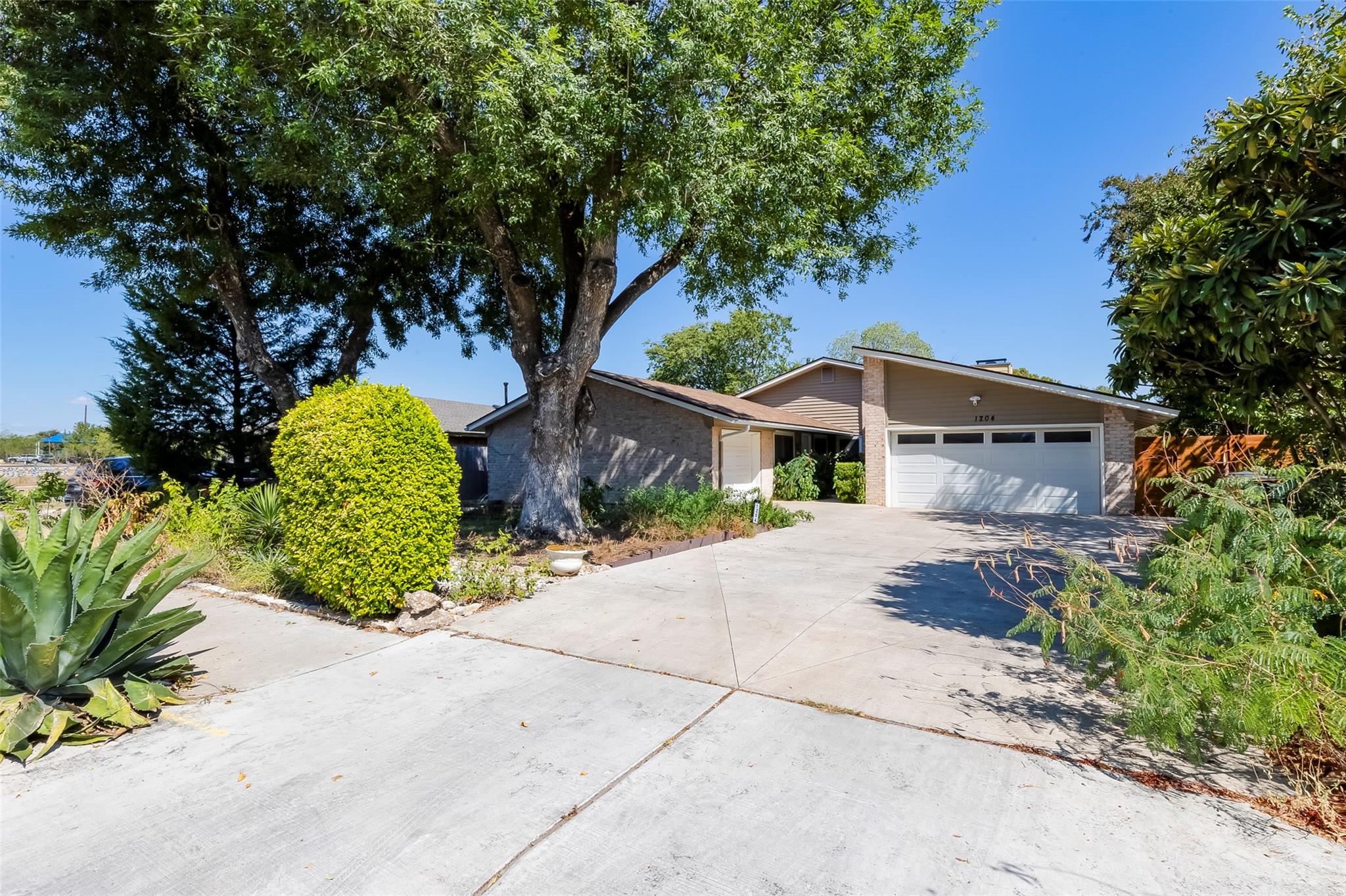 1204 Woodfield Dr # B, Austin, TX 78758