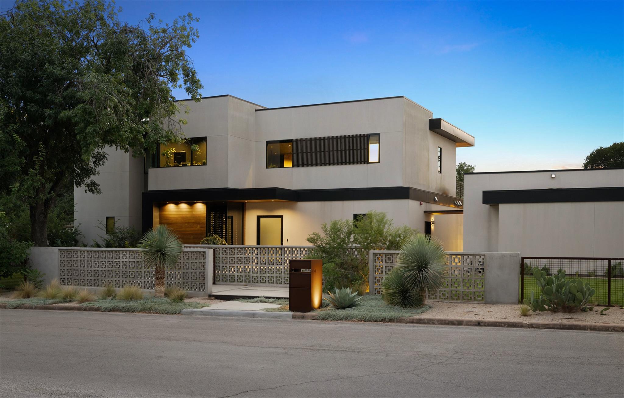 204 Westbrook Dr, Austin, TX 78746