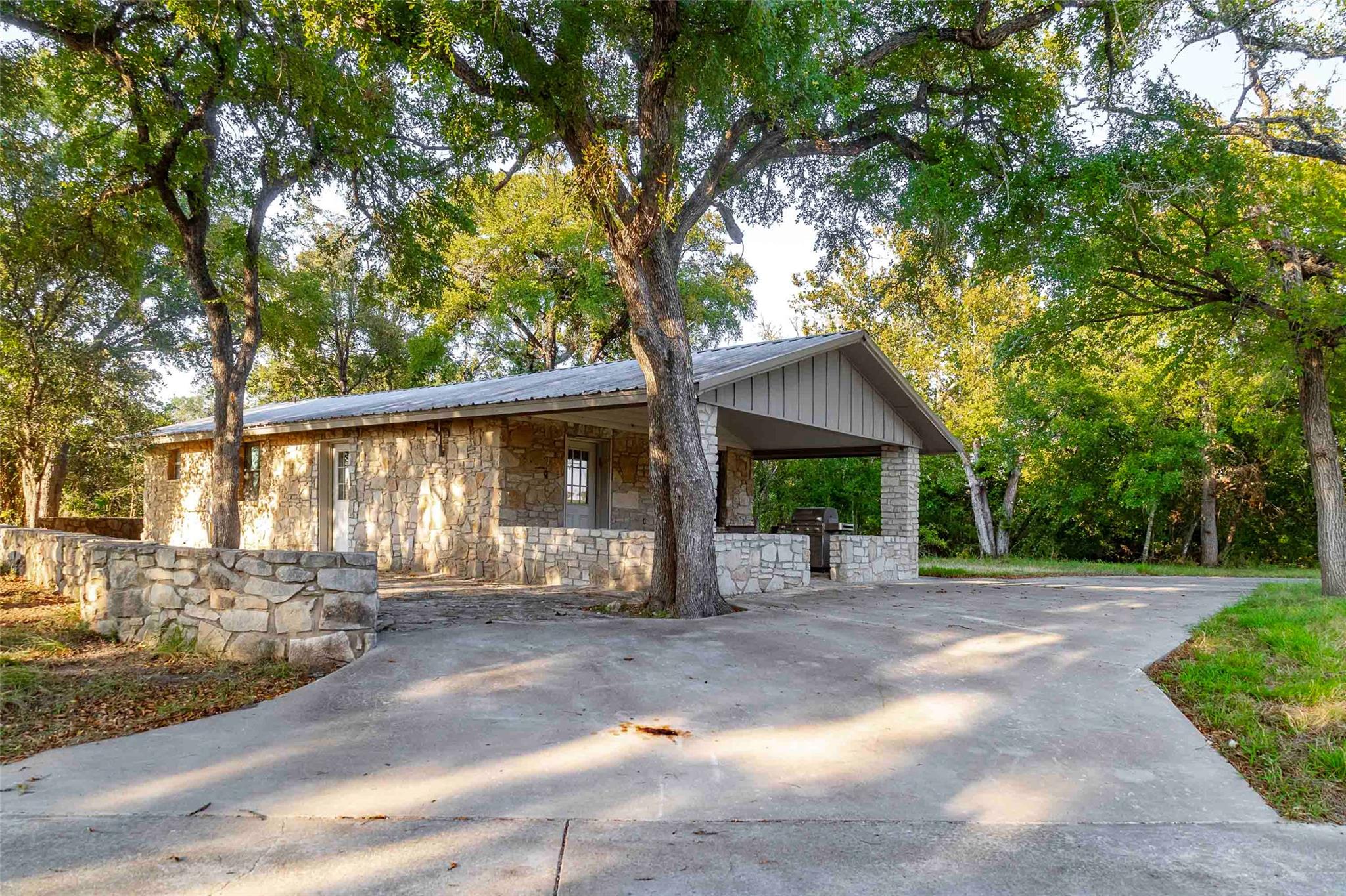 6415 County Road 3420, Lampasas, TX 76550