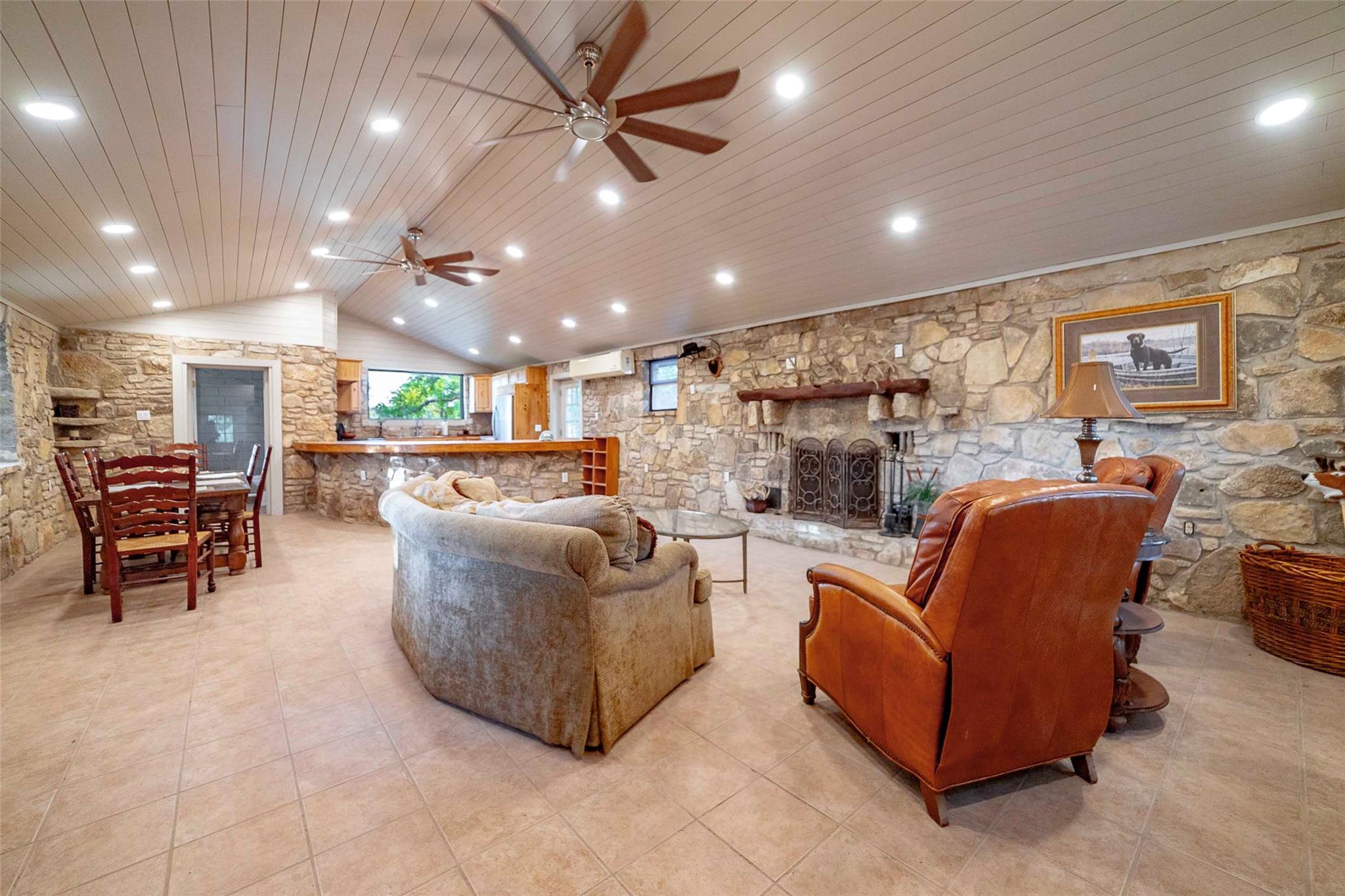 6415 County Road 3420, Lampasas, TX 76550