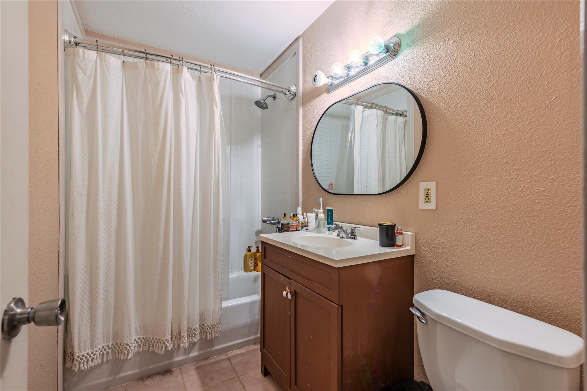 358 Easley Rd, Smithville, TX 78957