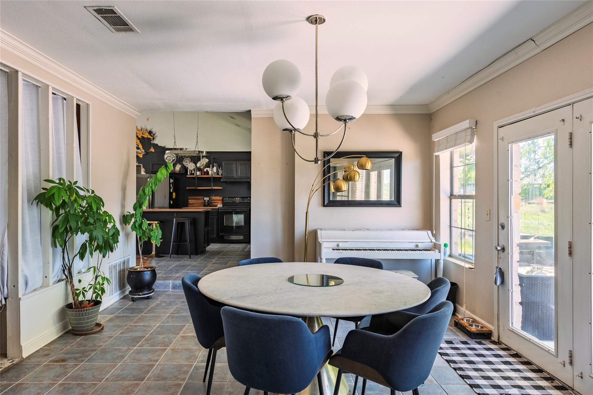 358 Easley Rd, Smithville, TX 78957