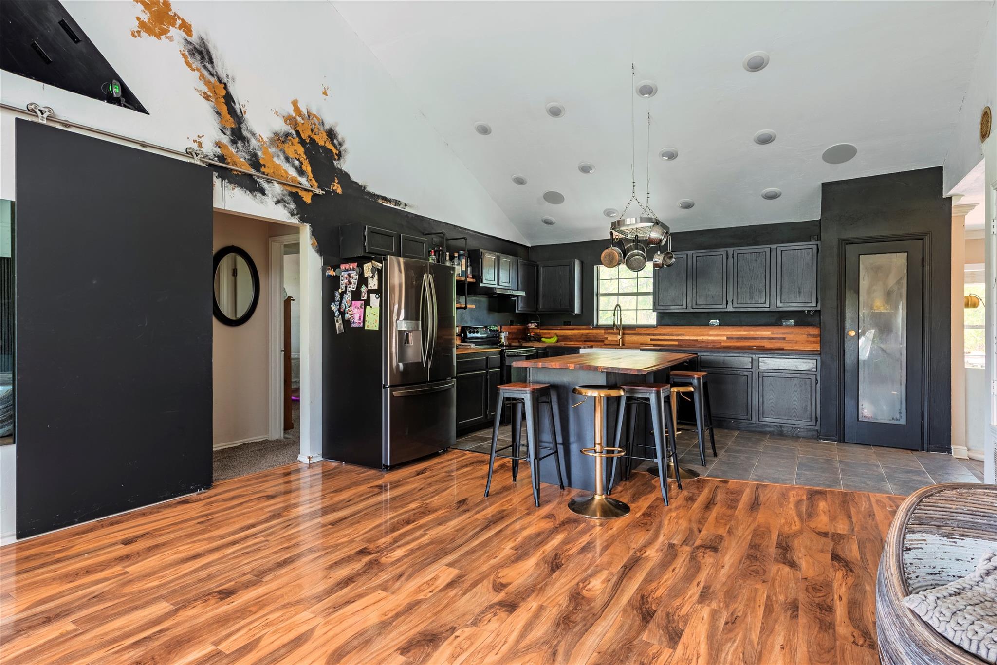 358 Easley Rd, Smithville, TX 78957