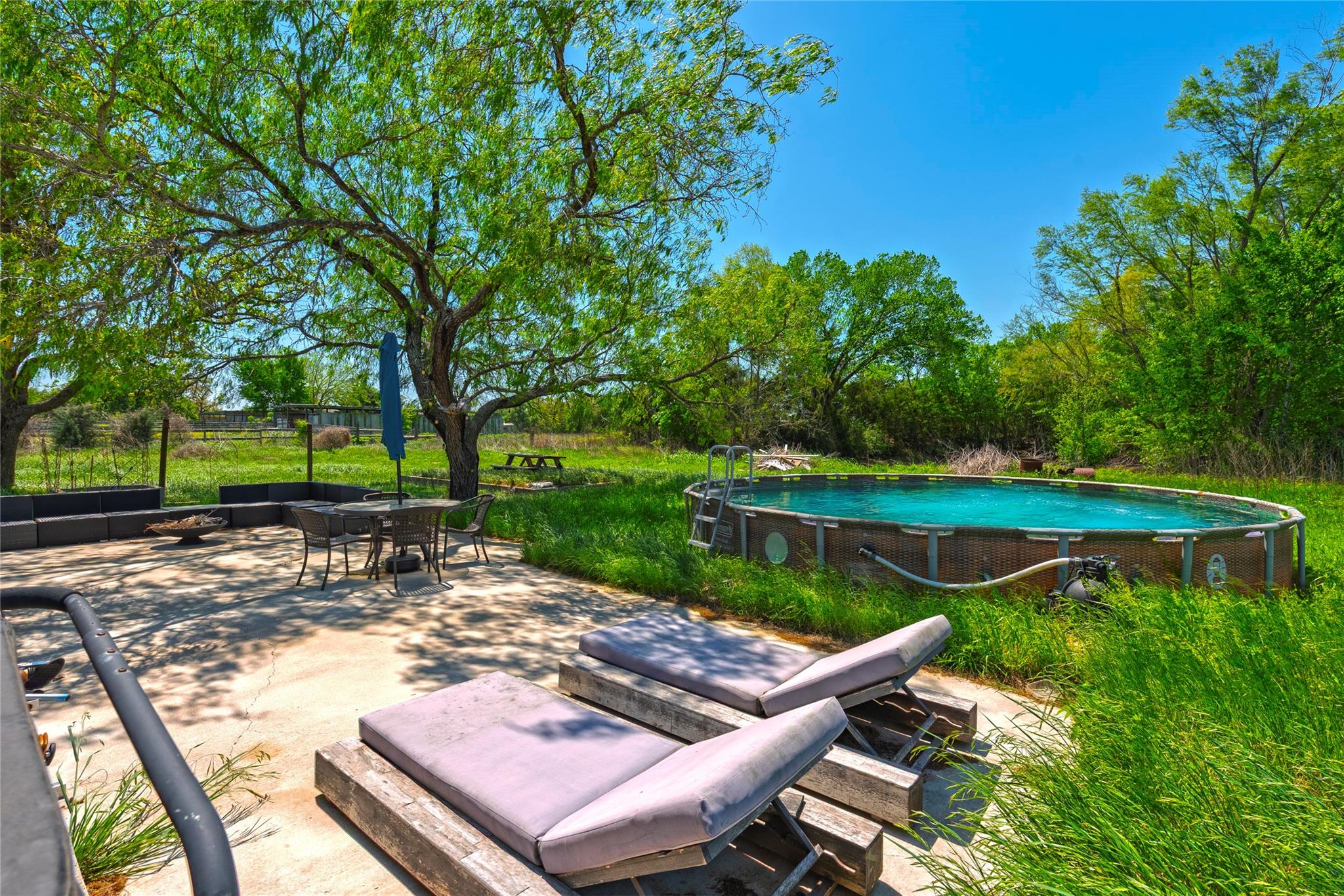 358 Easley Rd, Smithville, TX 78957