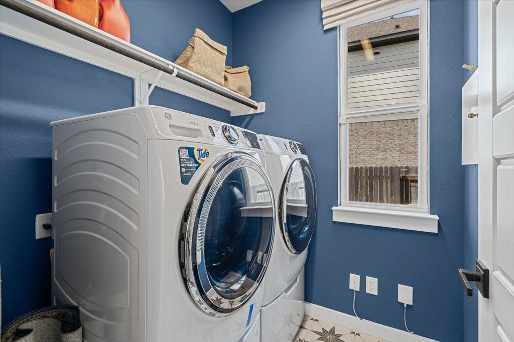 6508 Velvet Leaf Ln, Buda, TX 78610