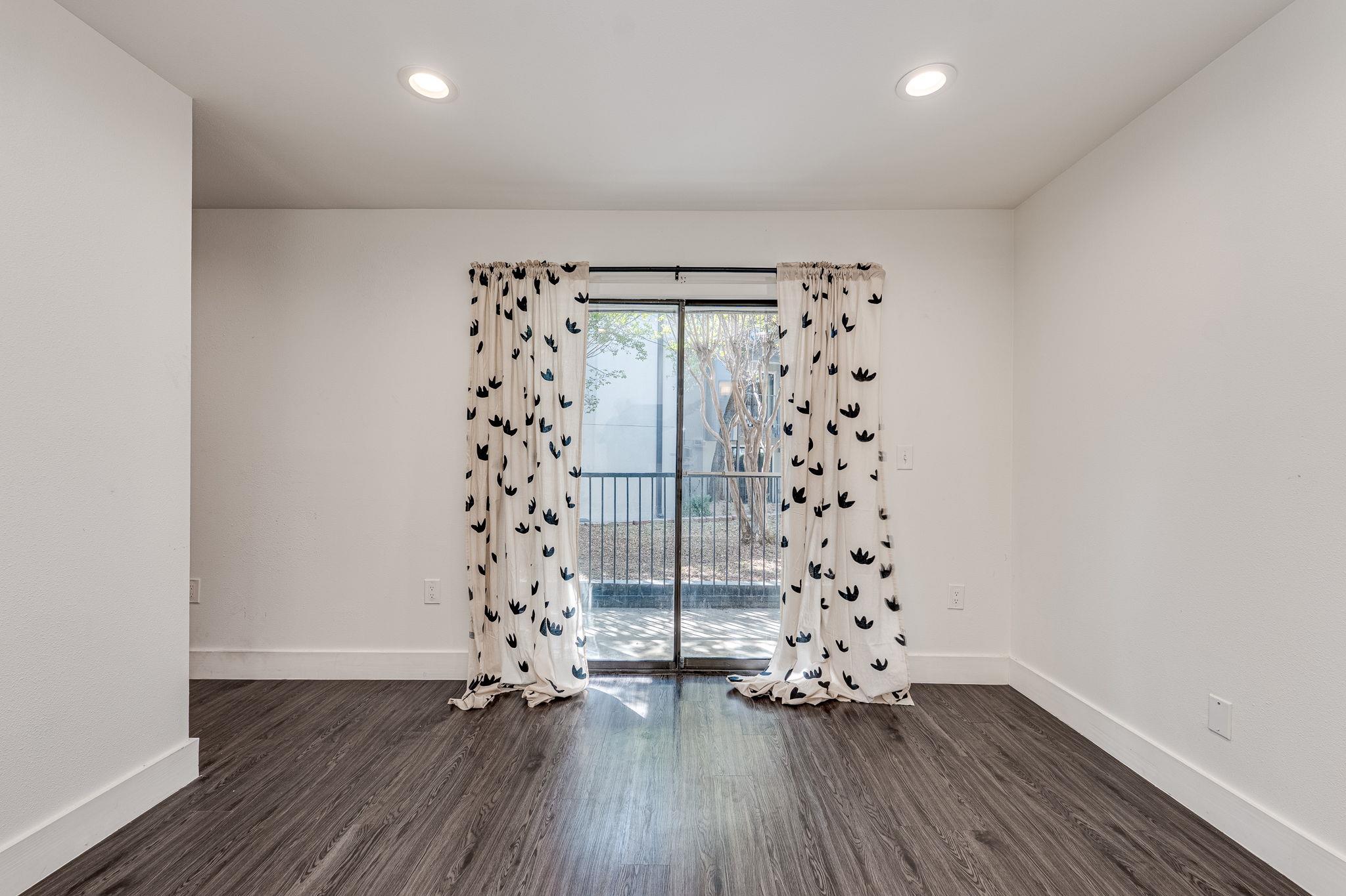 935 La Posada Dr # 156, Austin, TX 78752