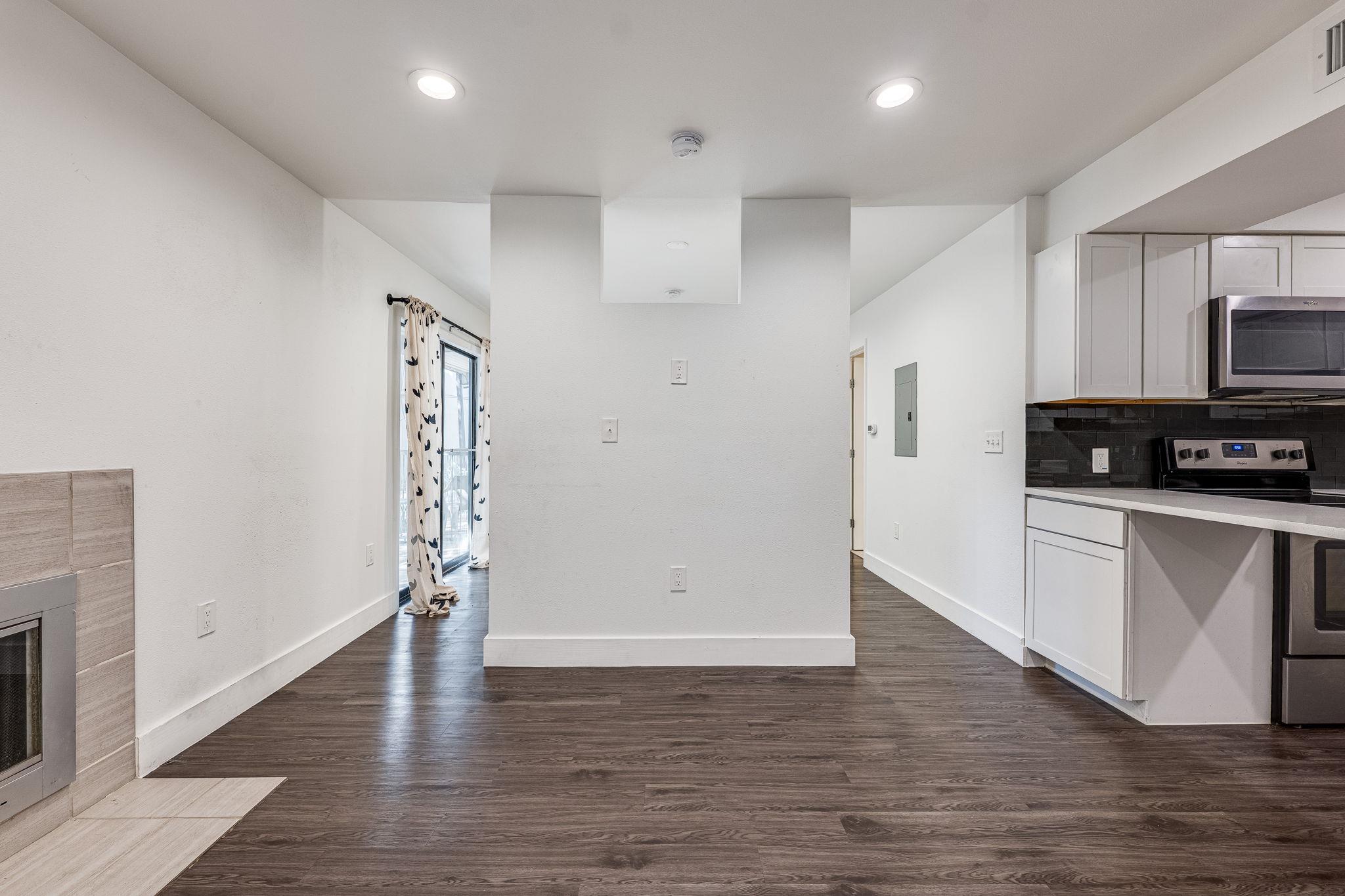 935 La Posada Dr # 156, Austin, TX 78752