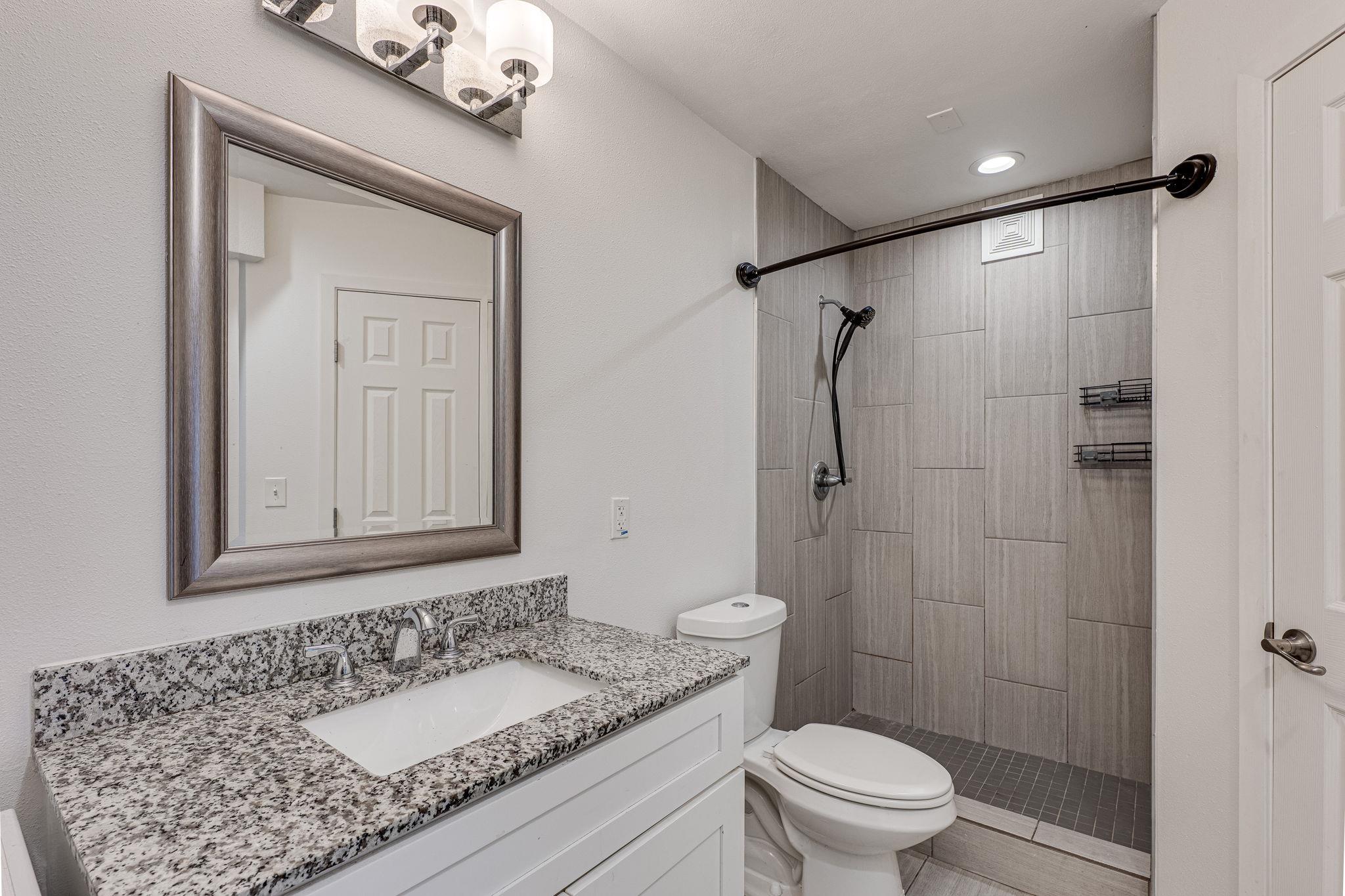 935 La Posada Dr # 156, Austin, TX 78752