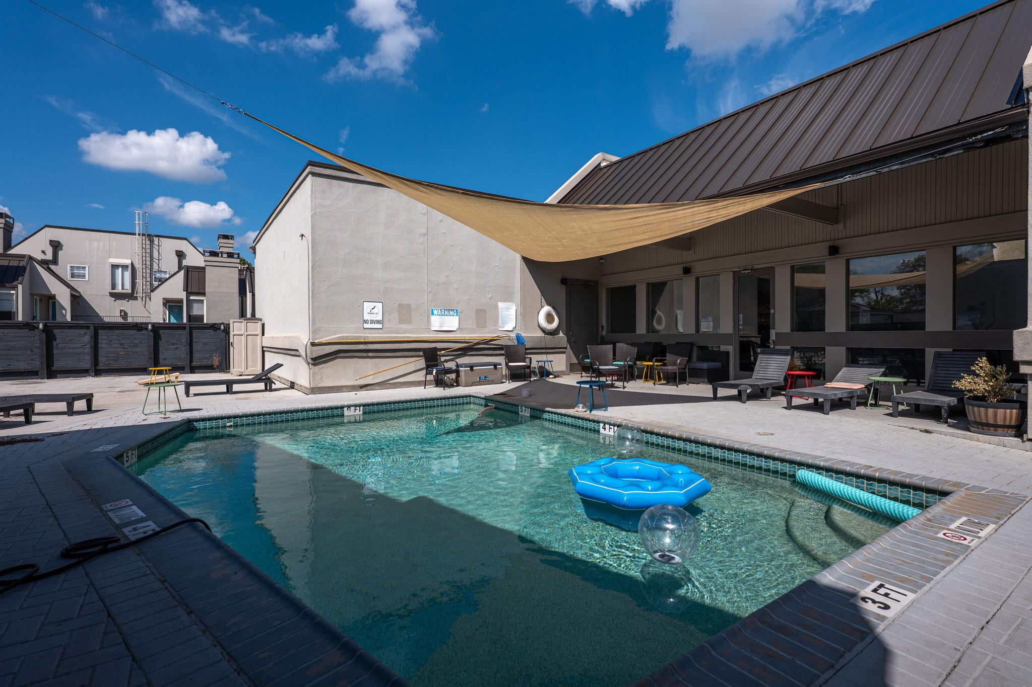 935 La Posada Dr # 156, Austin, TX 78752