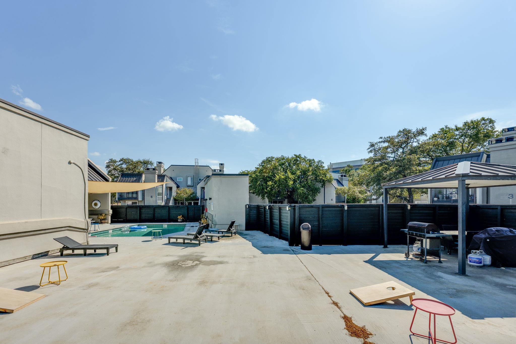 935 La Posada Dr # 156, Austin, TX 78752