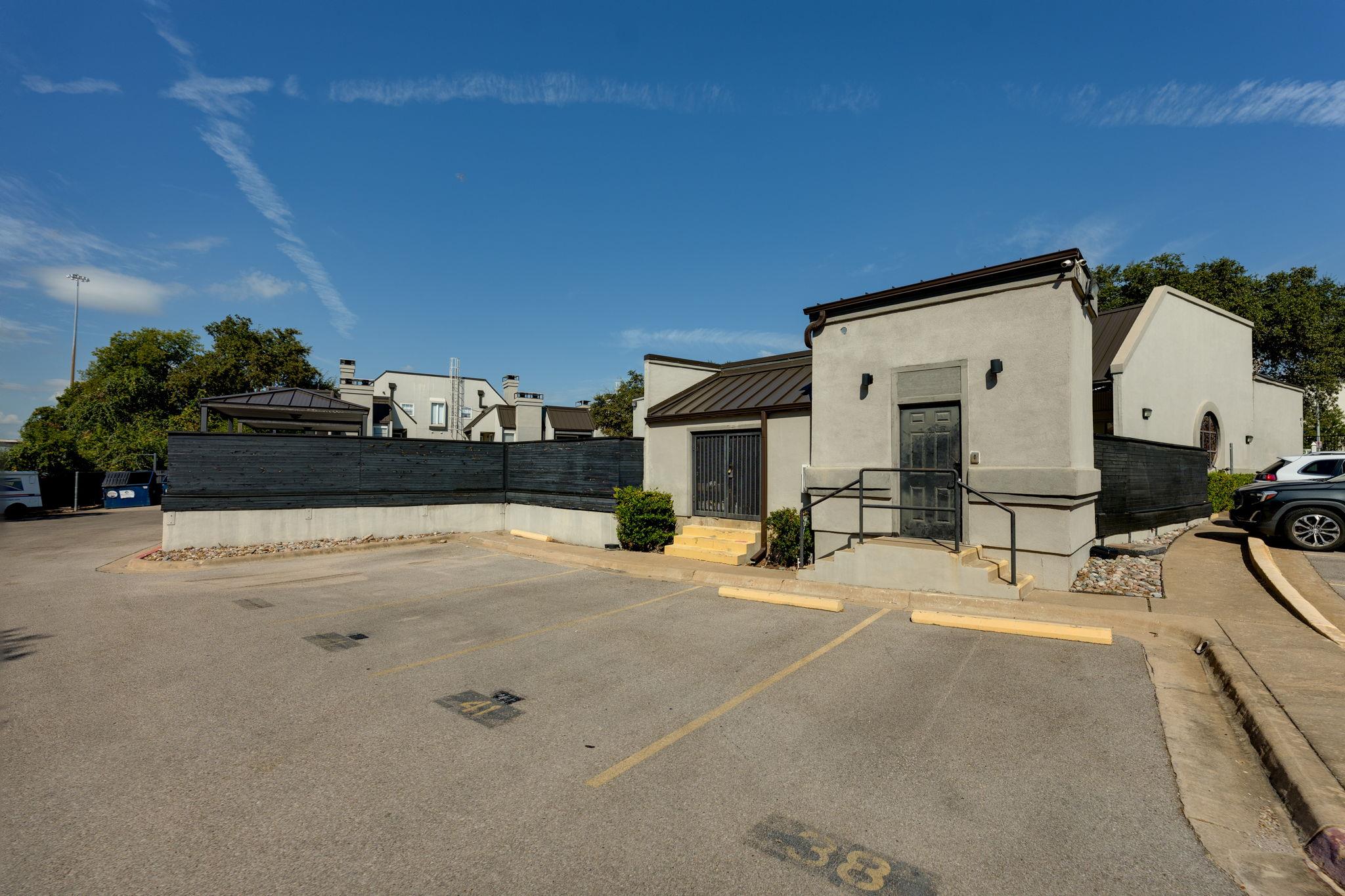 935 La Posada Dr # 156, Austin, TX 78752