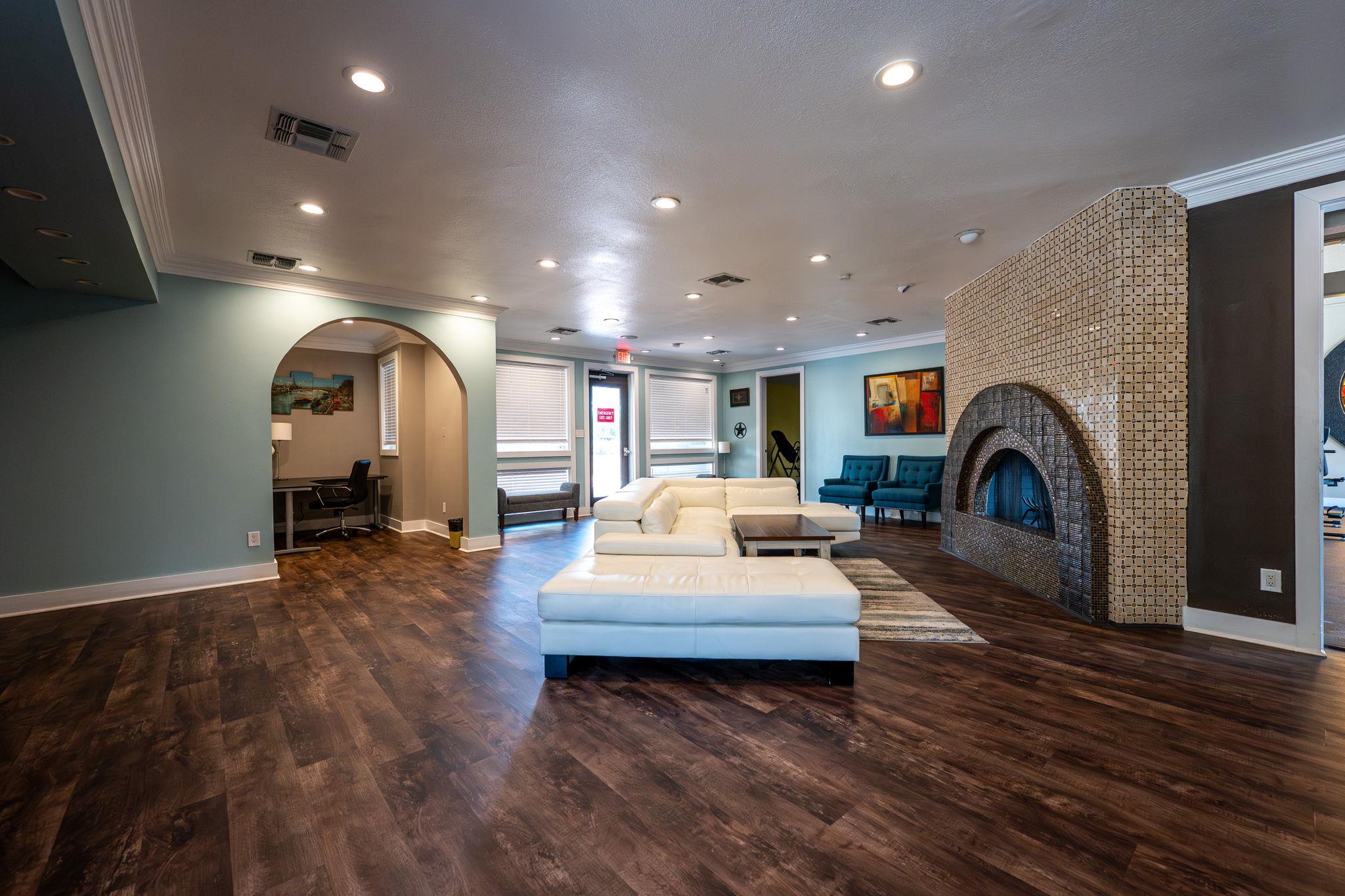 935 La Posada Dr # 156, Austin, TX 78752