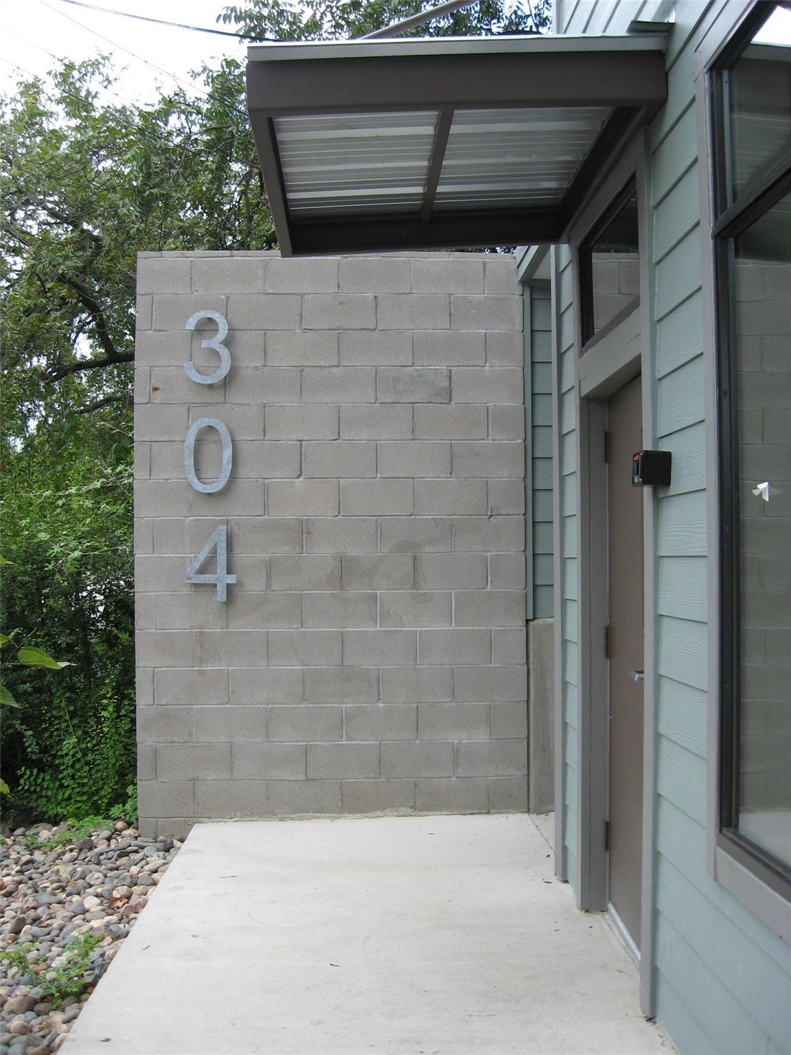 304 E 30th St # 3, Austin, TX 78705