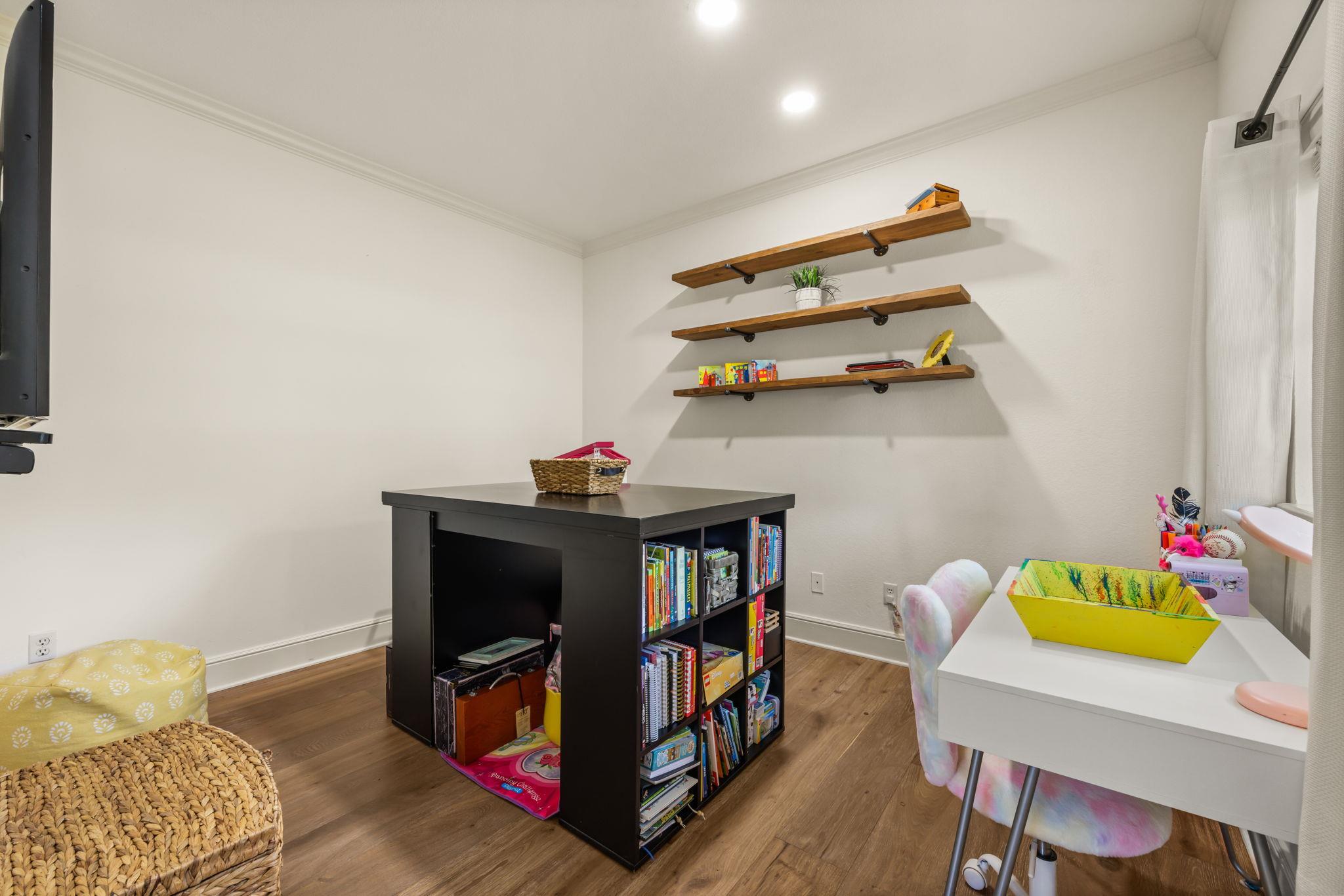 10606 Beckwood Dr, Austin, TX 78726