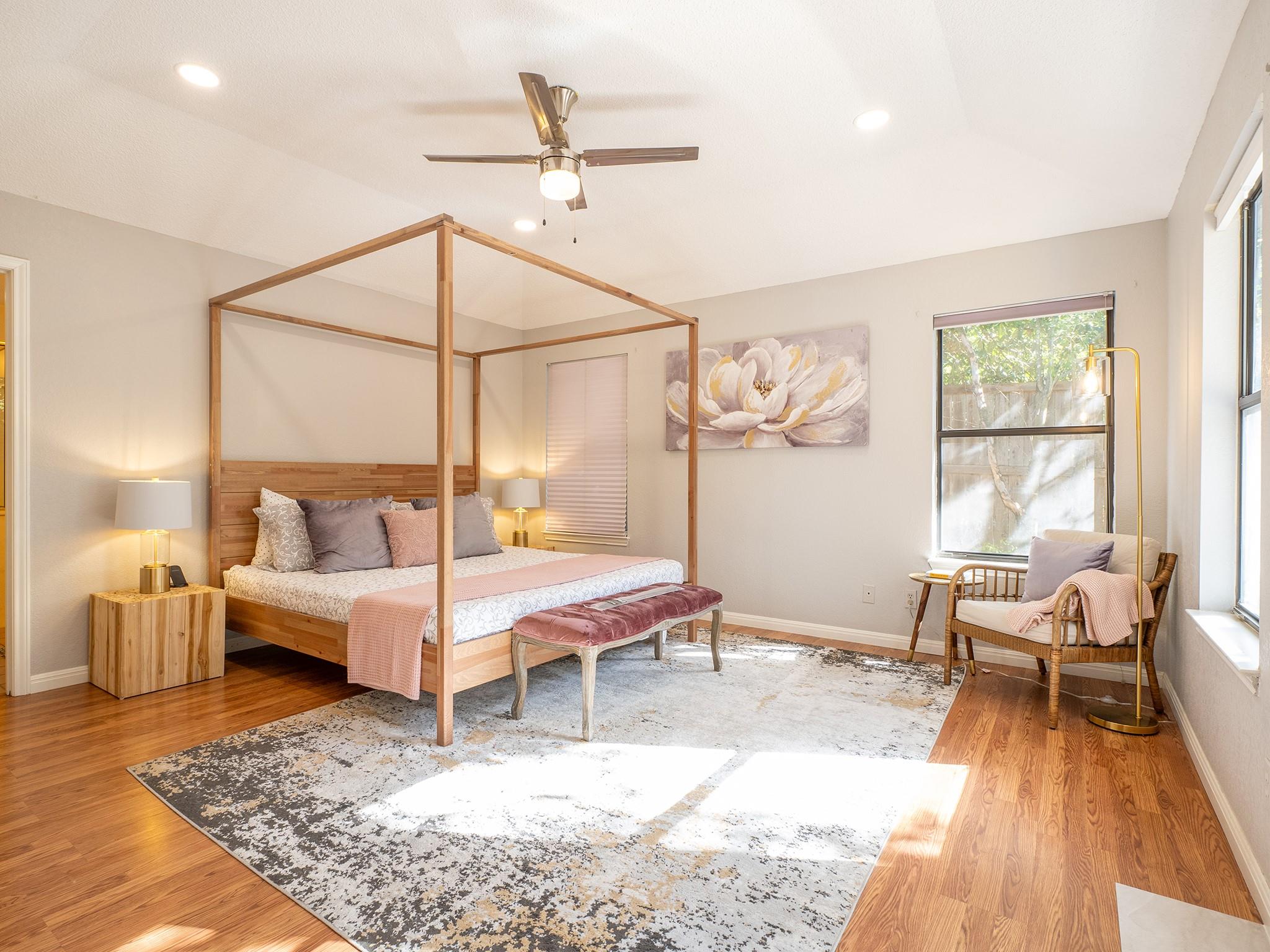 8906 Scotsman Dr, Austin, TX 78750