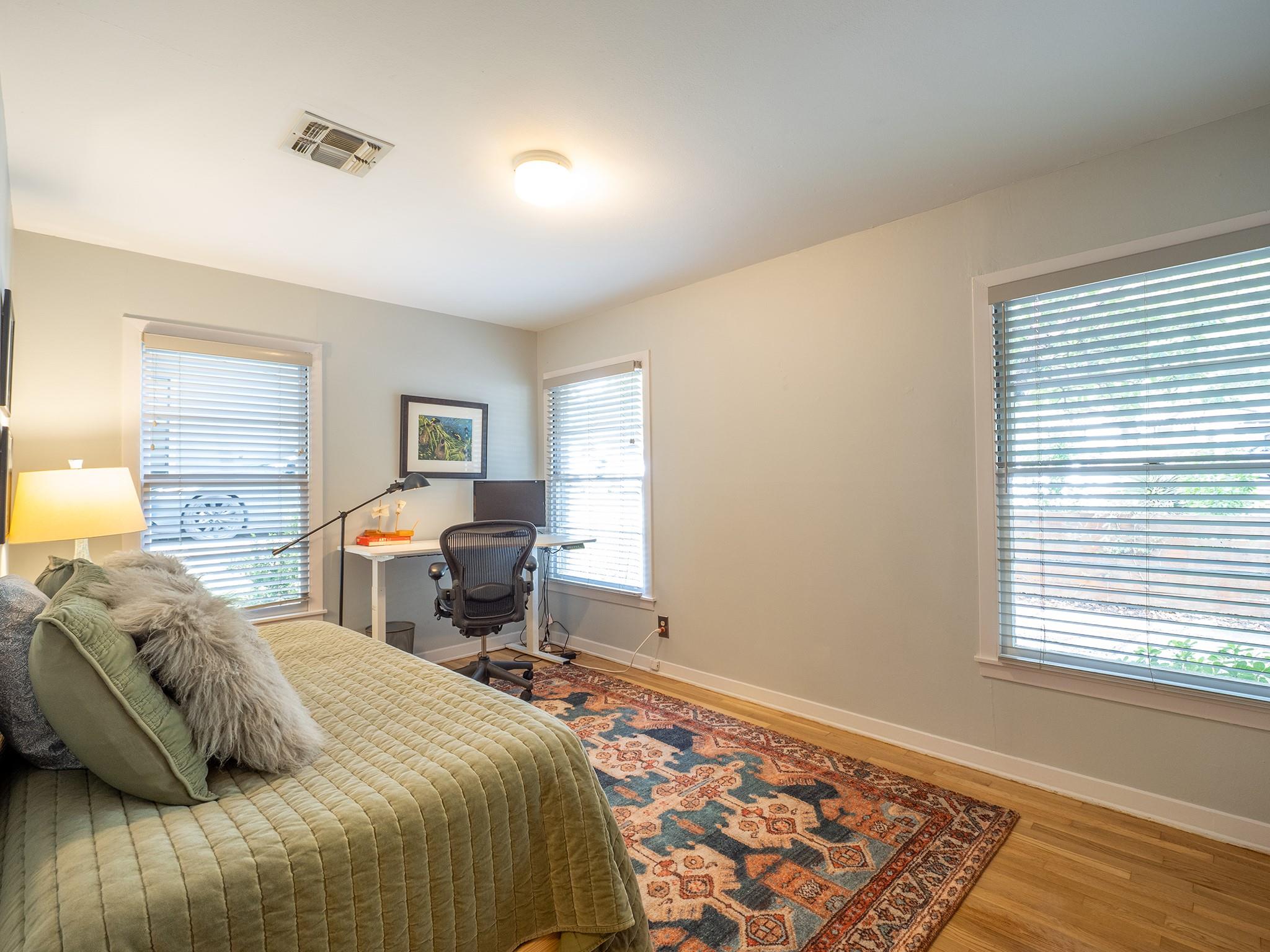 4617 Finley Dr, Austin, TX 78731