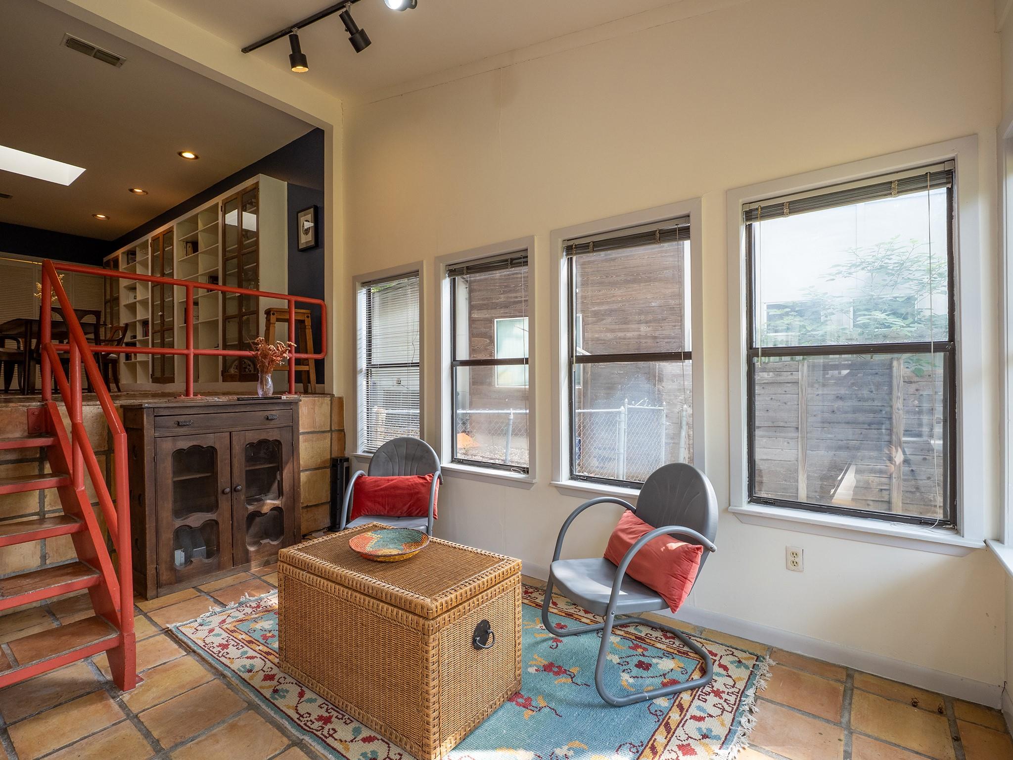 4617 Finley Dr, Austin, TX 78731