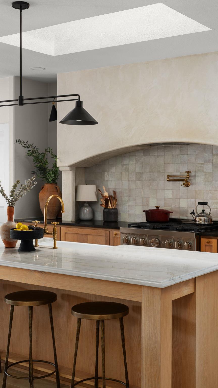 1209 Oak Meadow Dr, Dripping Springs, TX 78620