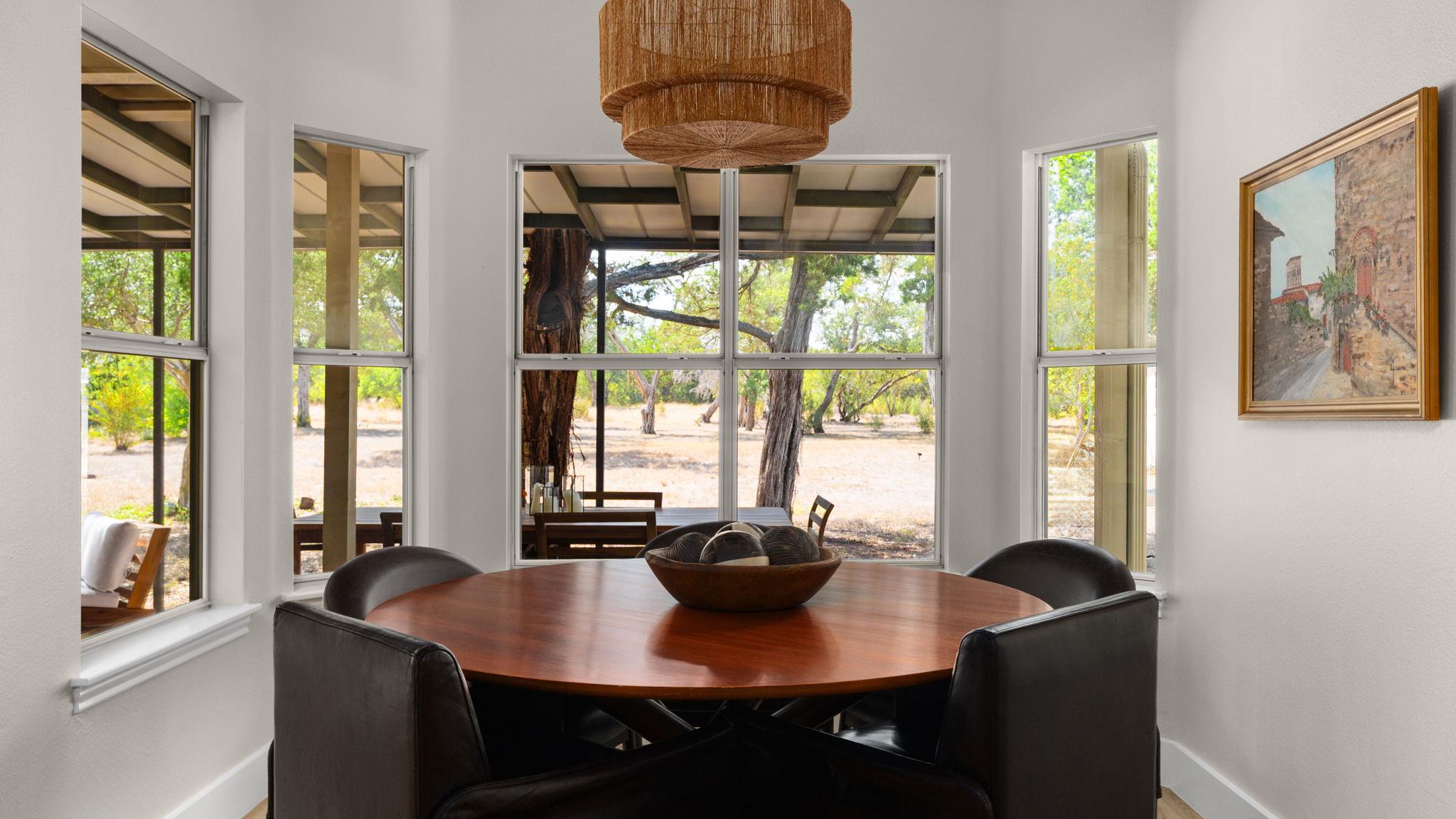 1209 Oak Meadow Dr, Dripping Springs, TX 78620