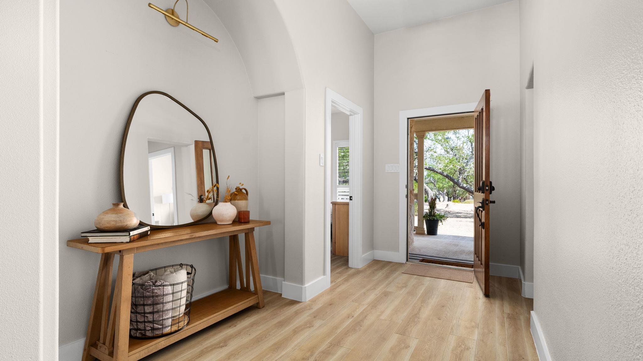 1209 Oak Meadow Dr, Dripping Springs, TX 78620