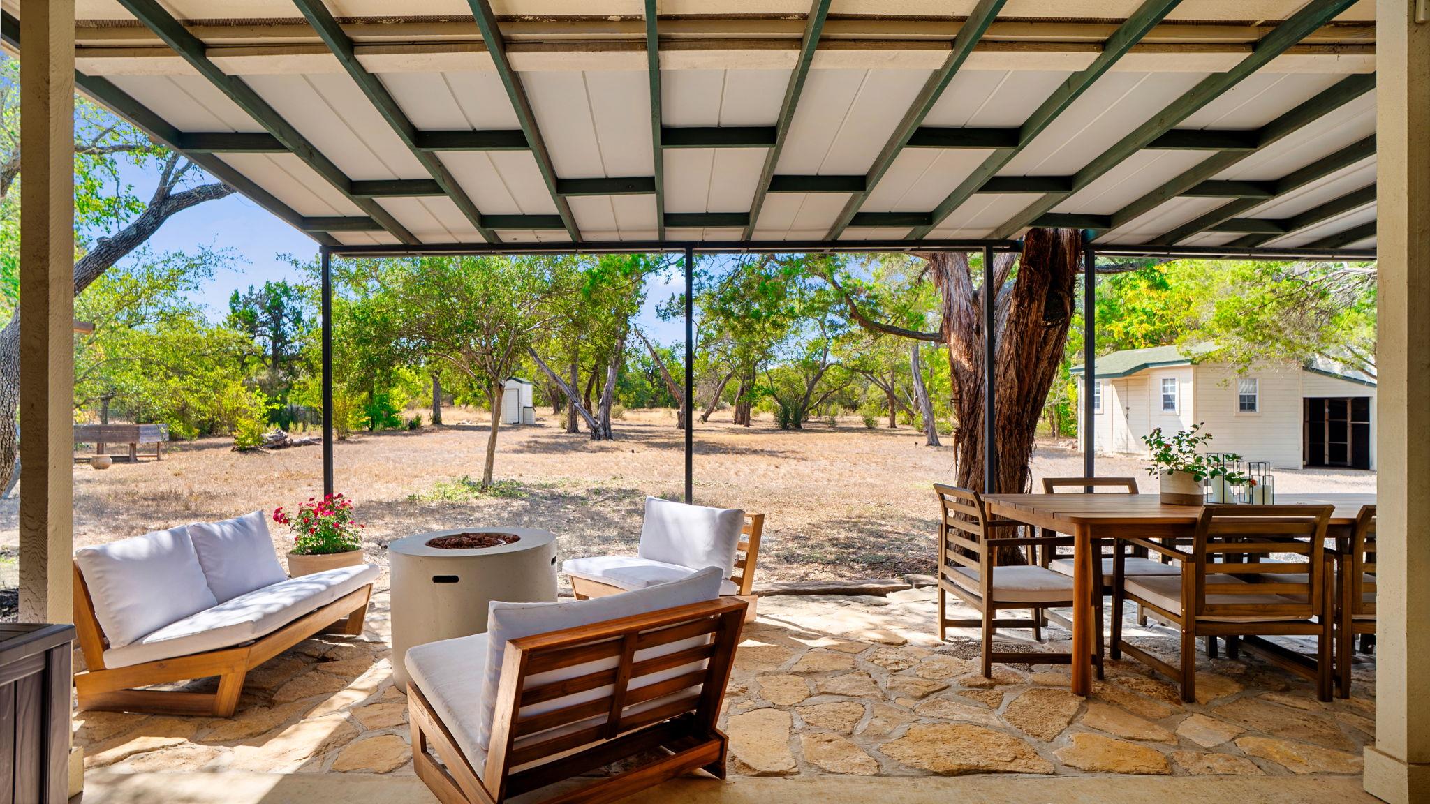 1209 Oak Meadow Dr, Dripping Springs, TX 78620