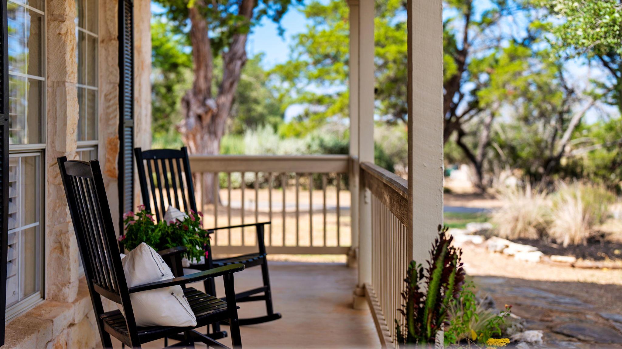 1209 Oak Meadow Dr, Dripping Springs, TX 78620