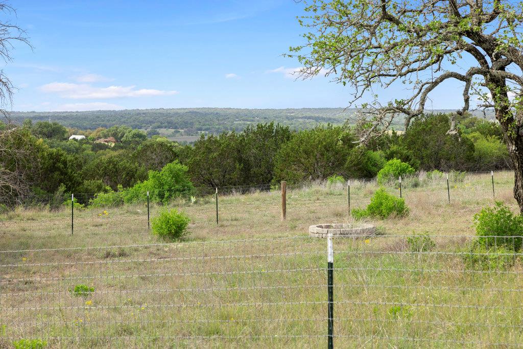 107 Estates Dr, Kempner, TX 76539