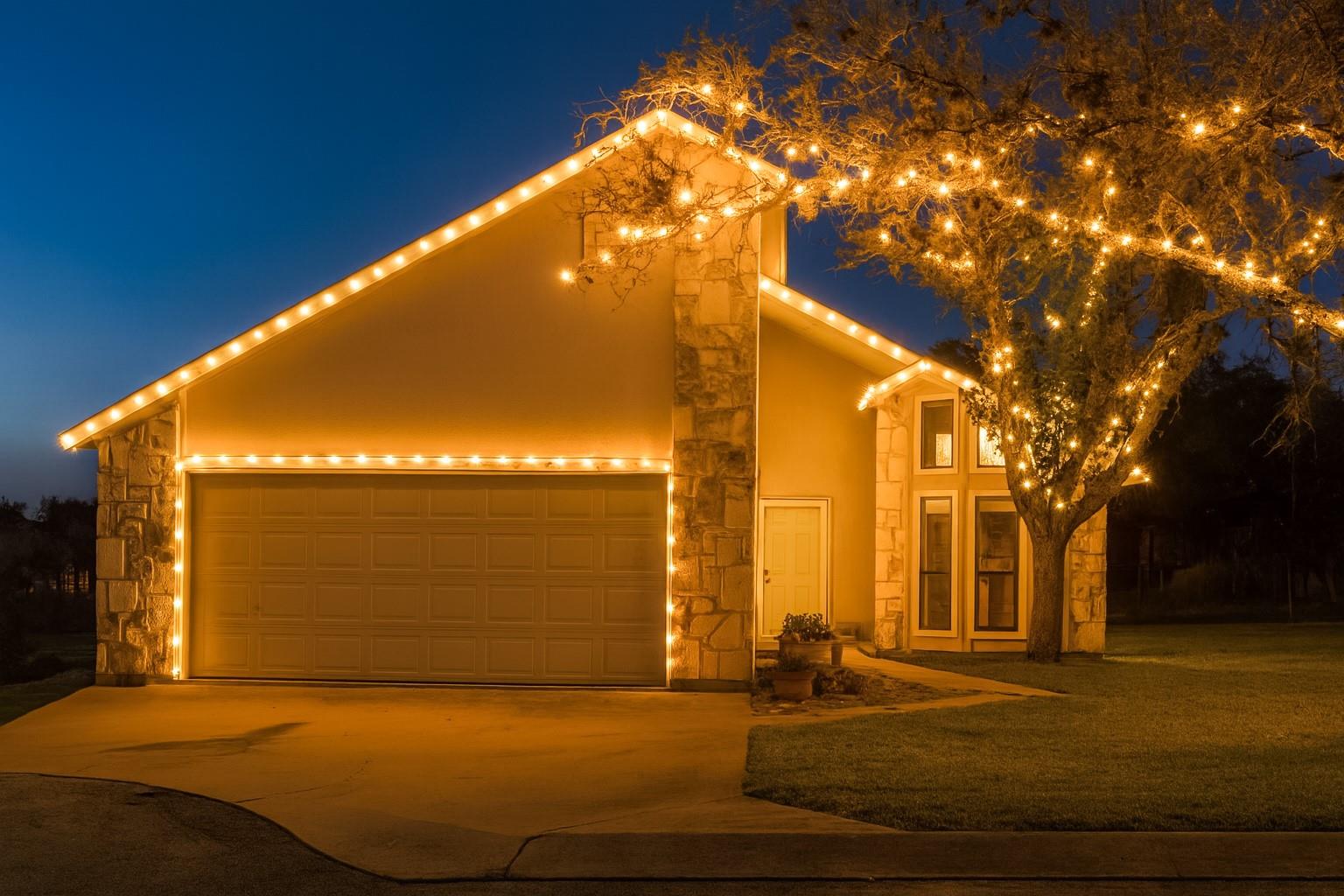 102 Pitchfork Dr, Johnson City, TX 78636