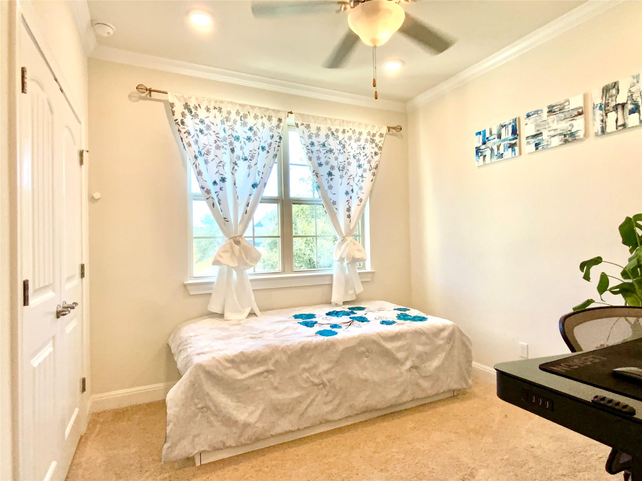 16028 Cinca Terra Dr, Austin, TX 78738