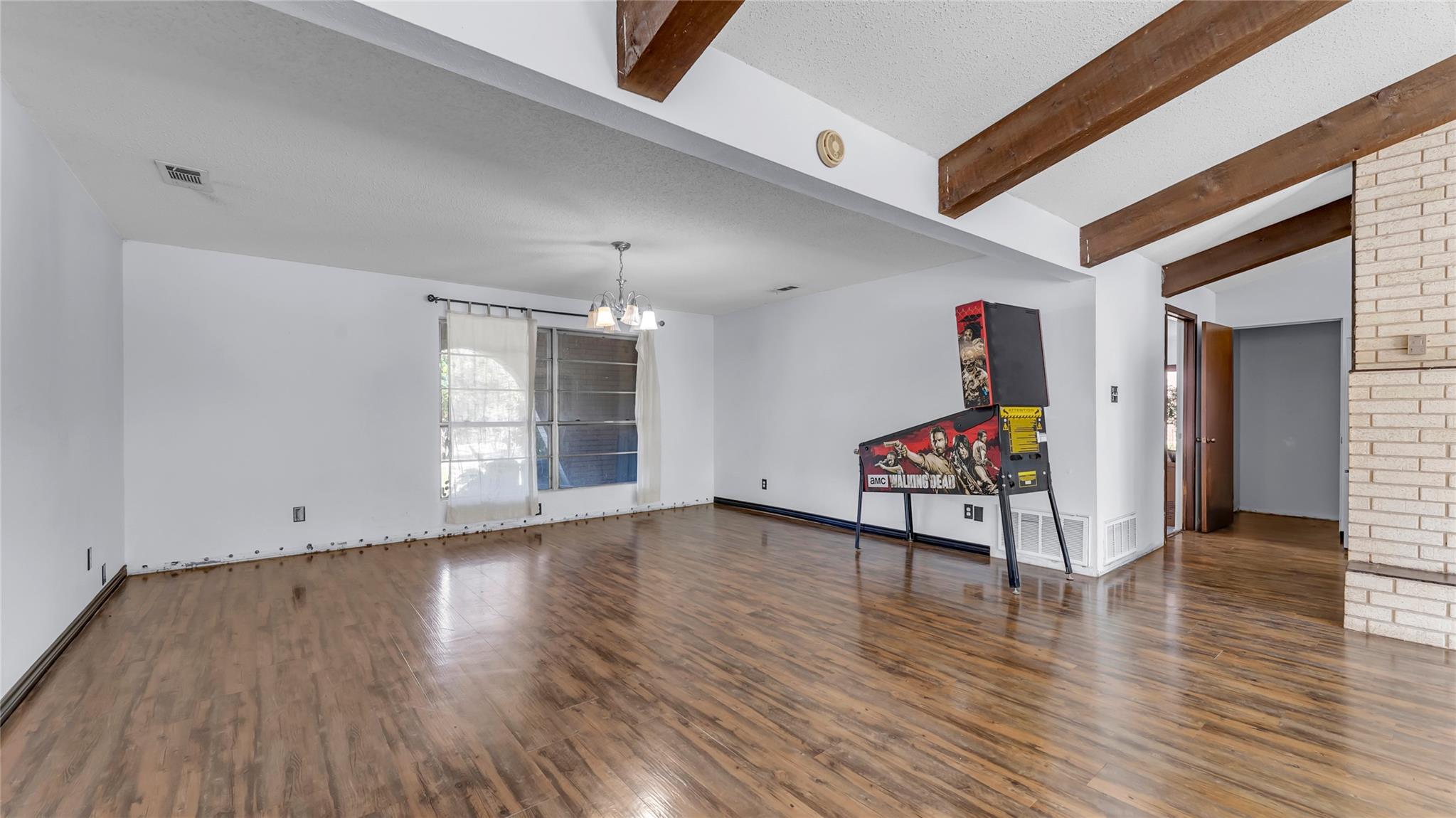 313 Geneva Ln, Burnet, TX 78611