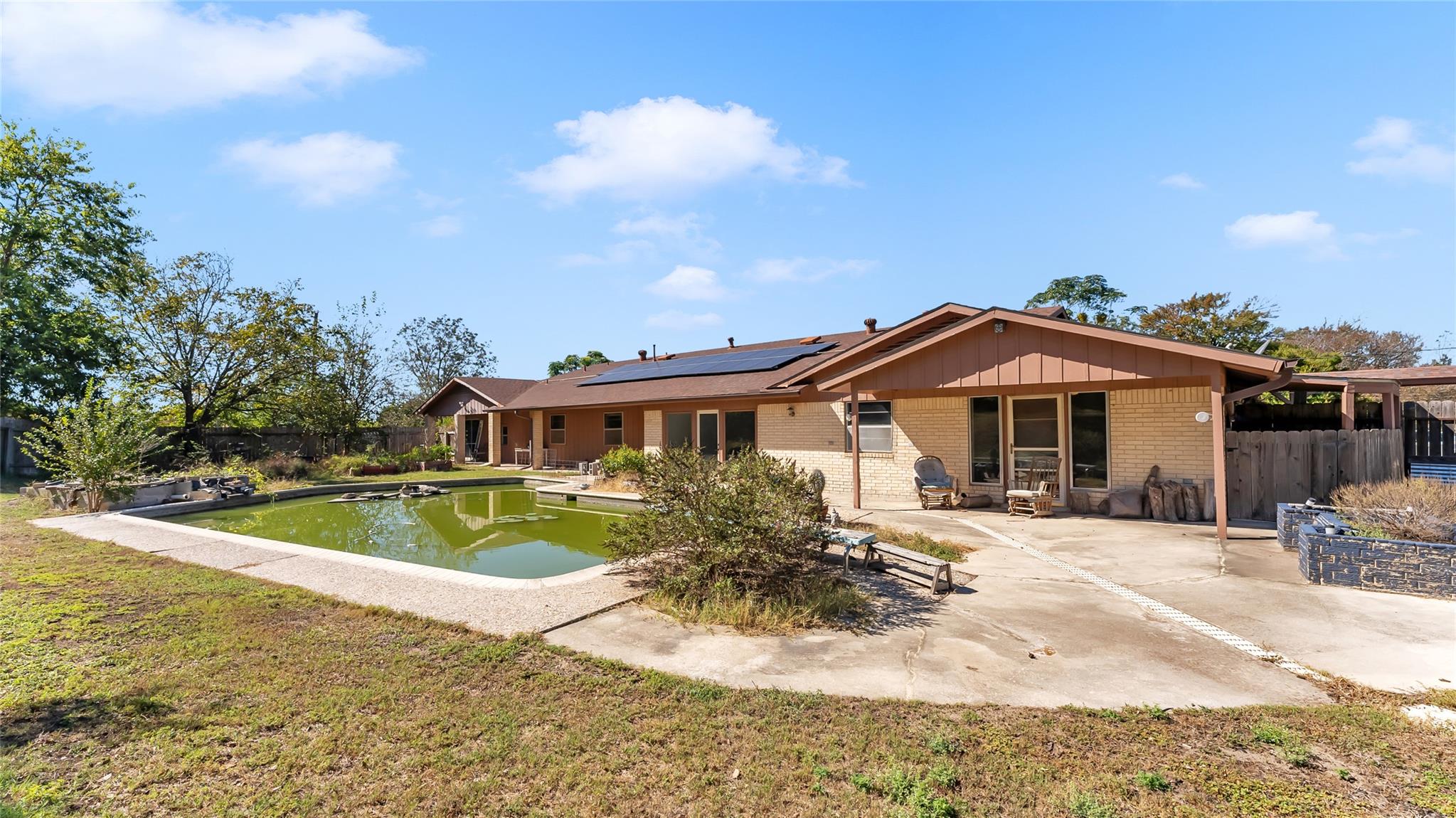 313 Geneva Ln, Burnet, TX 78611