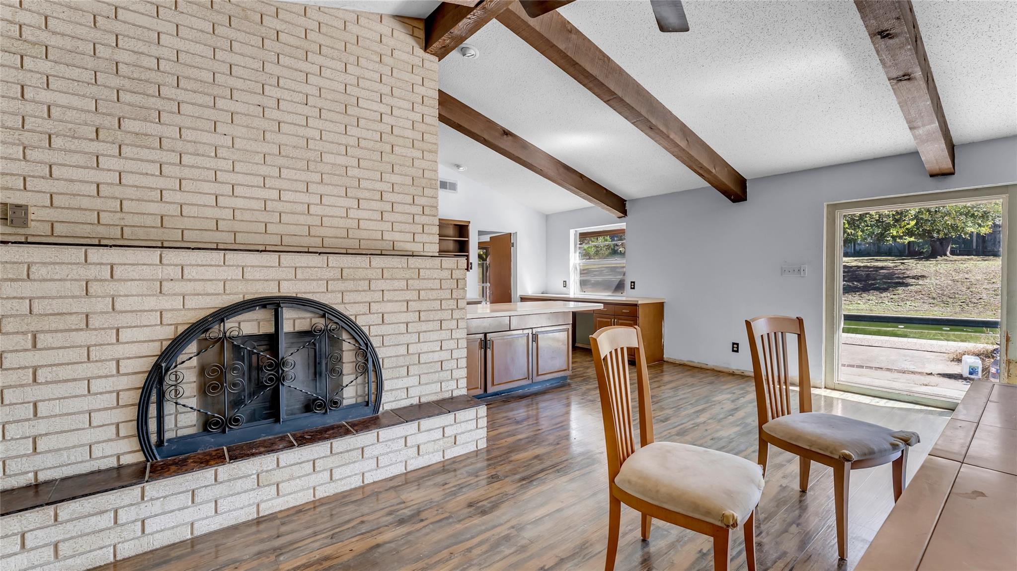 313 Geneva Ln, Burnet, TX 78611