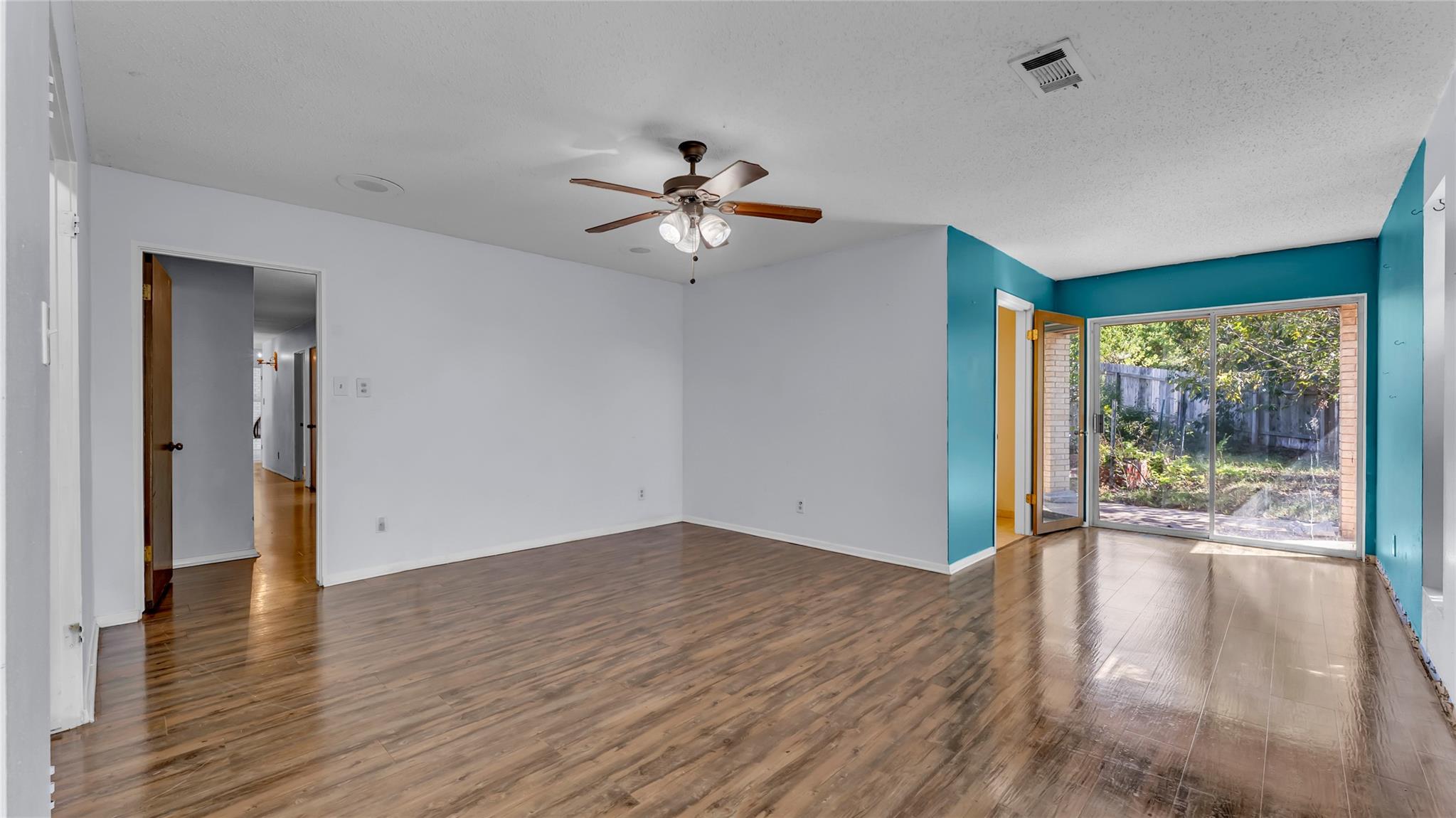 313 Geneva Ln, Burnet, TX 78611