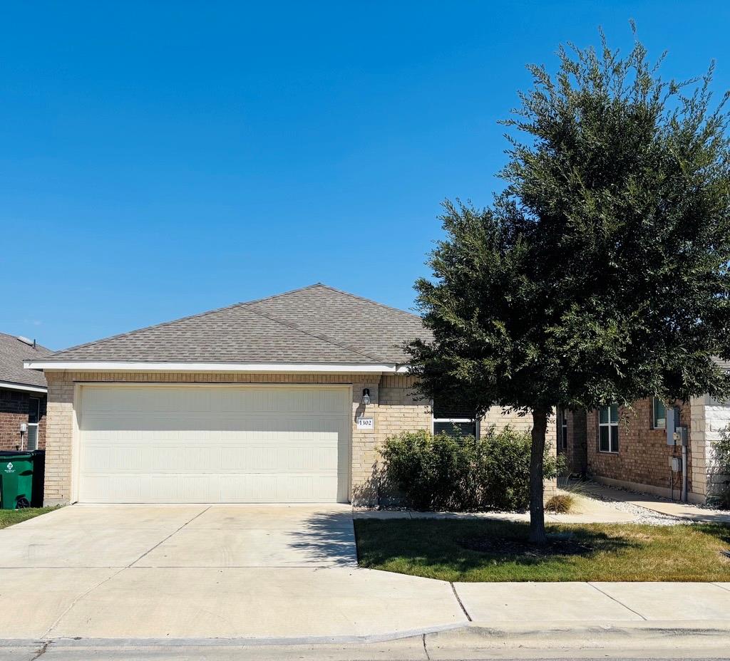 1310 Walden Pond Dr, Pflugerville, TX 78660