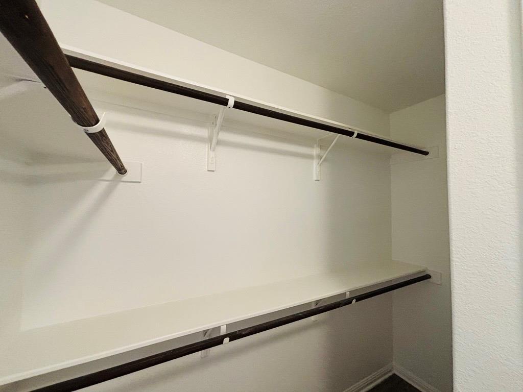 1310 Walden Pond Dr, Pflugerville, TX 78660