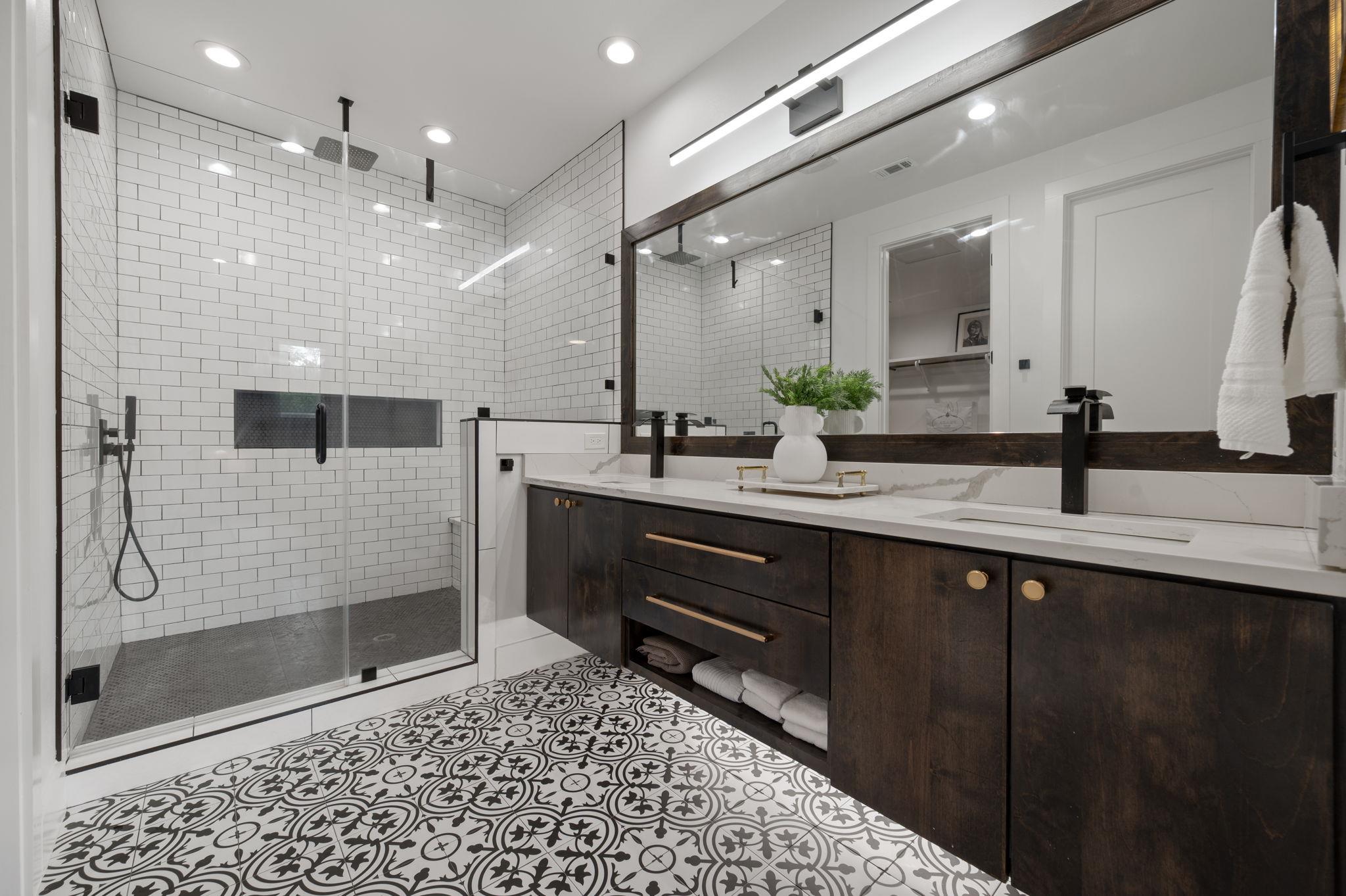 307 Chisholm Trl, Bastrop, TX 78602