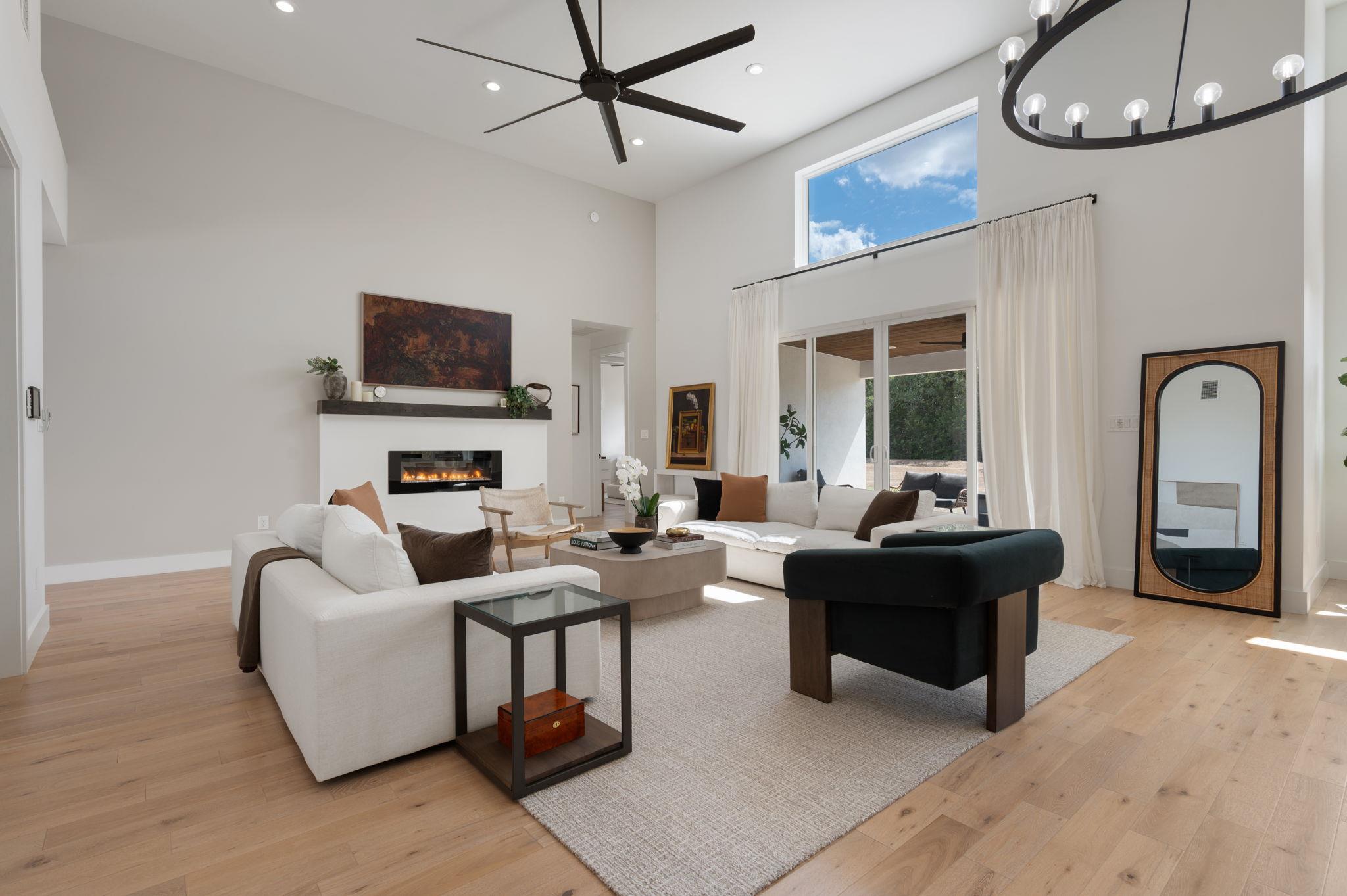 307 Chisholm Trl, Bastrop, TX 78602