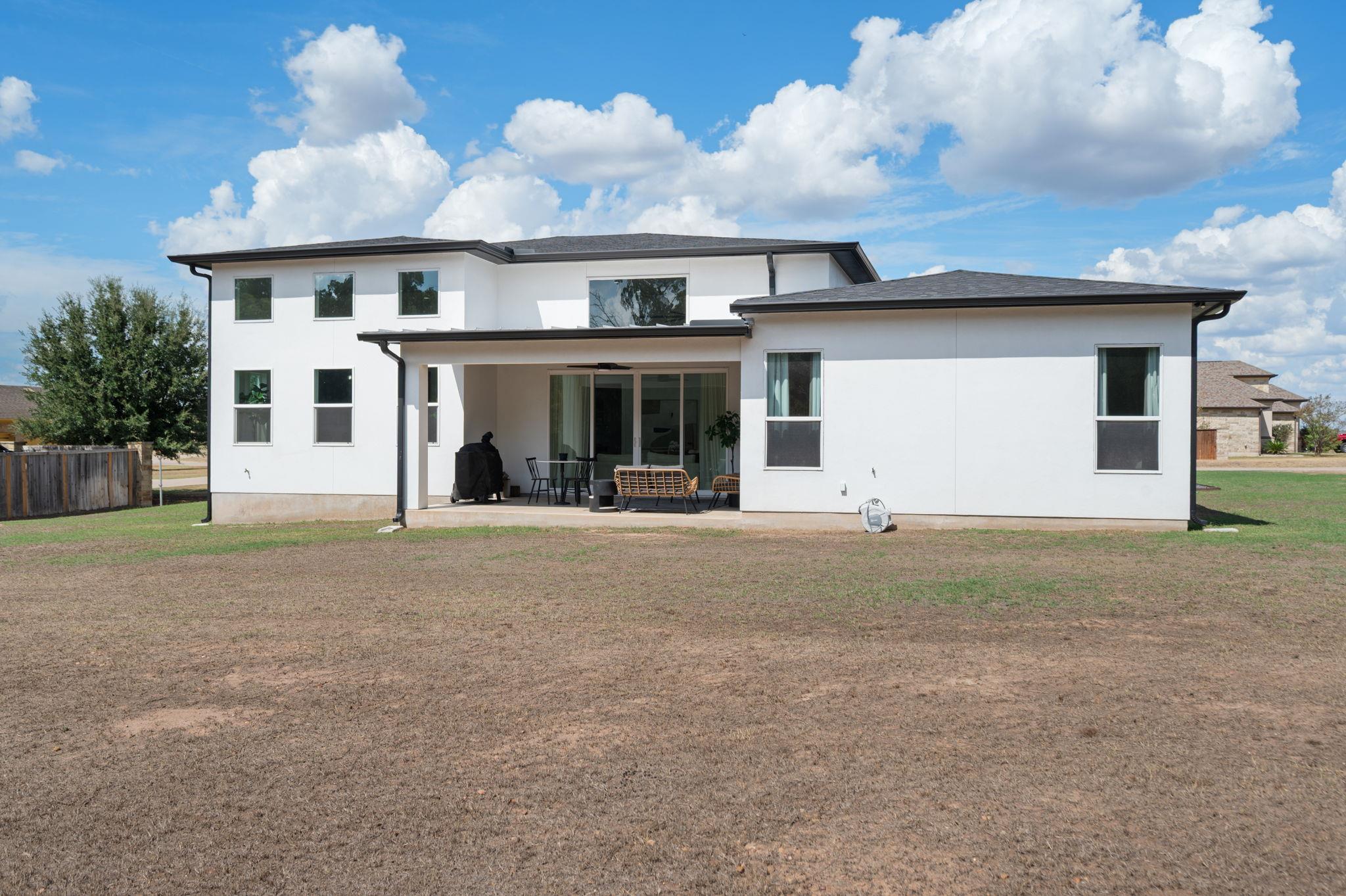 307 Chisholm Trl, Bastrop, TX 78602