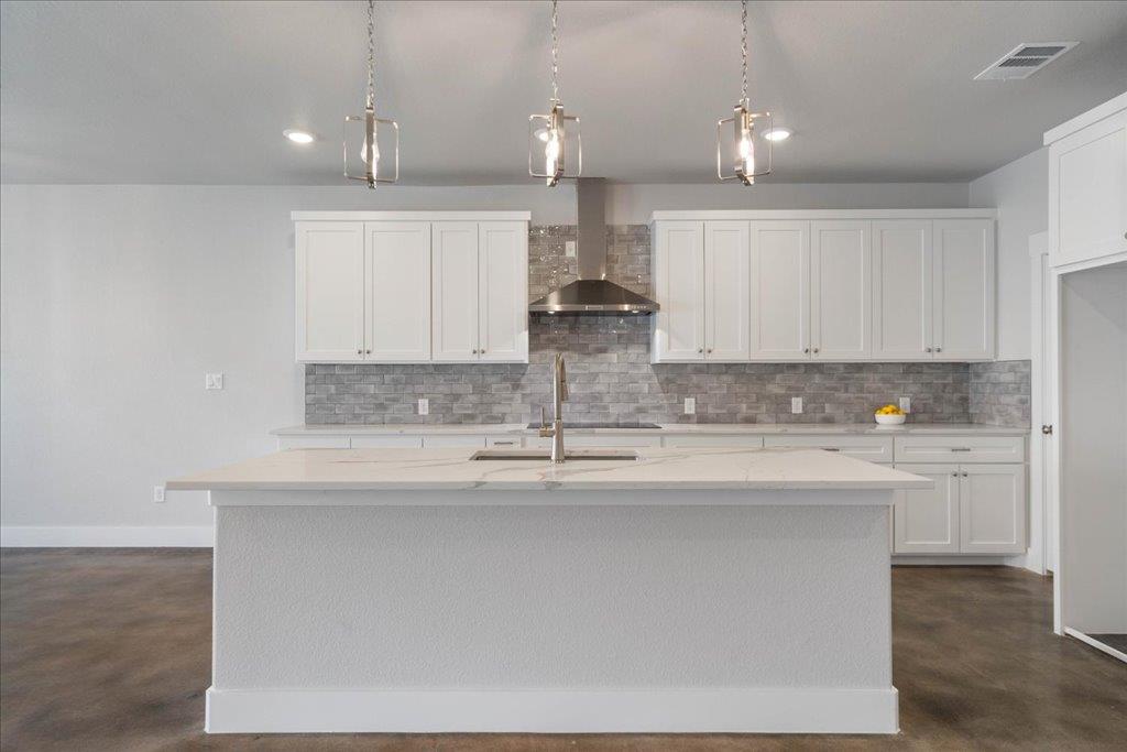 223 Timberline Dr, Burnet, TX 78611