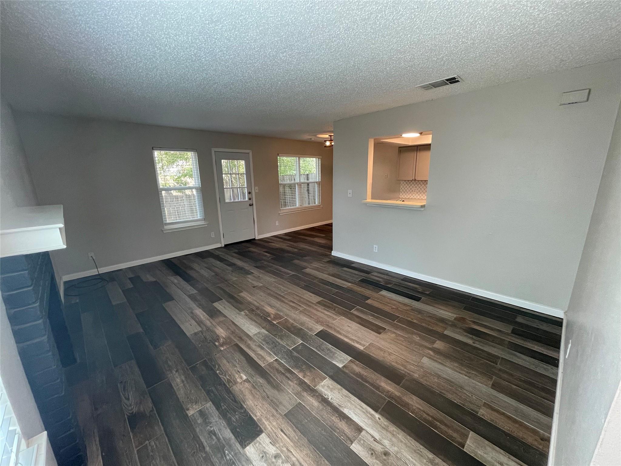 8810 Springmail Cir # B, Austin, TX 78729