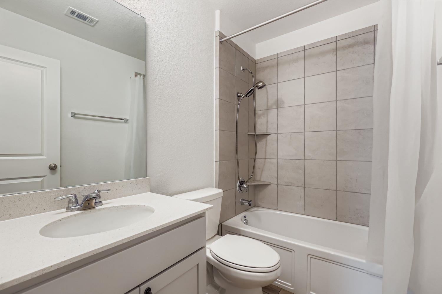 8212 Purple Aster Pass, Lago Vista, TX 78645