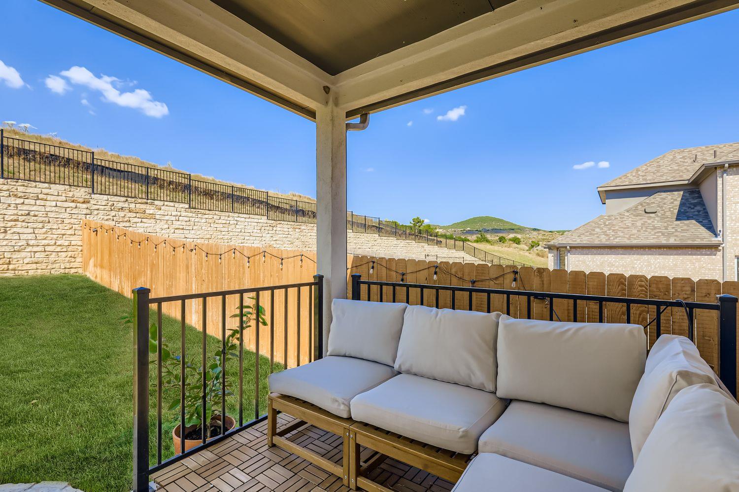 8212 Purple Aster Pass, Lago Vista, TX 78645