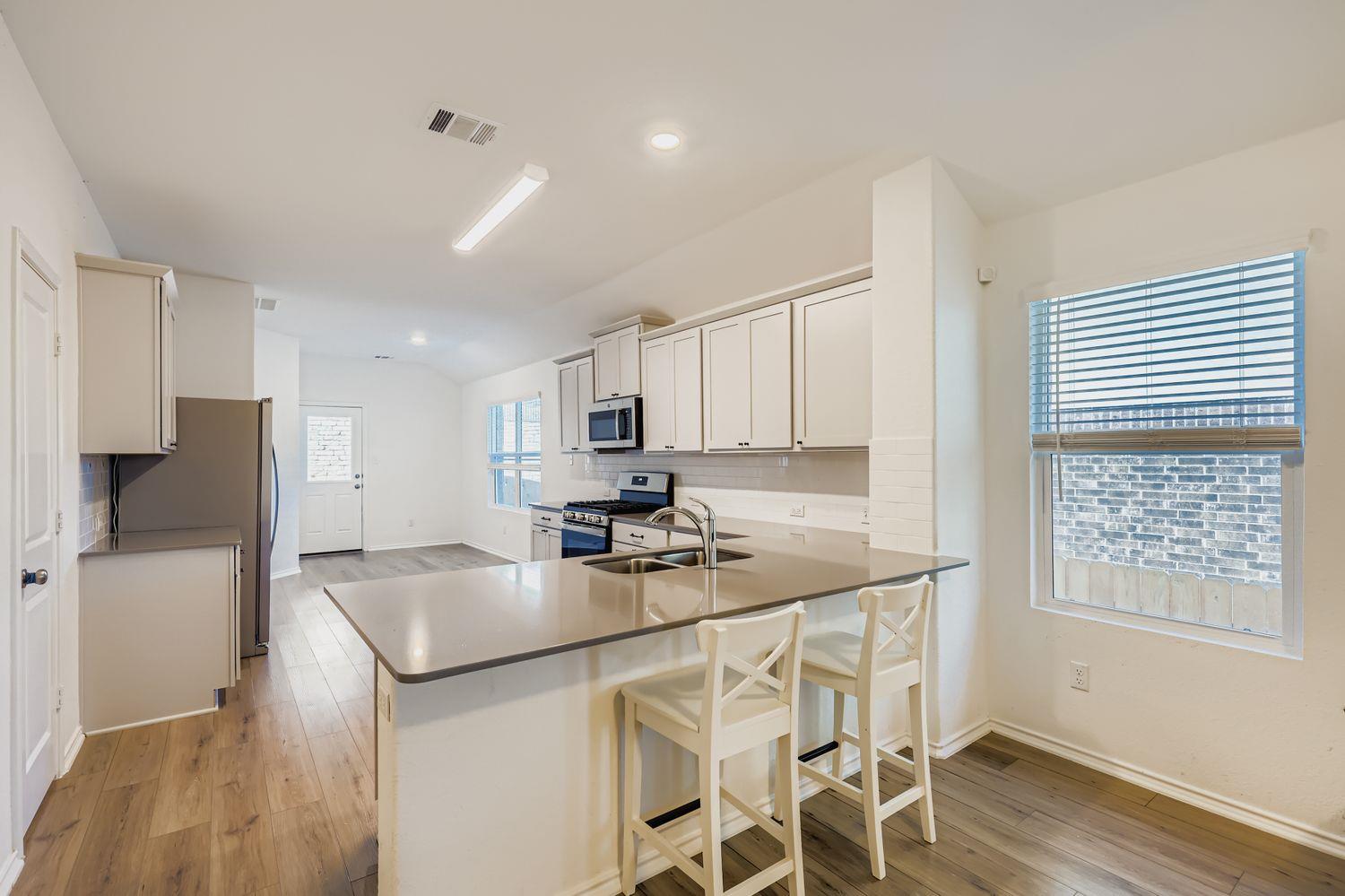 8212 Purple Aster Pass, Lago Vista, TX 78645